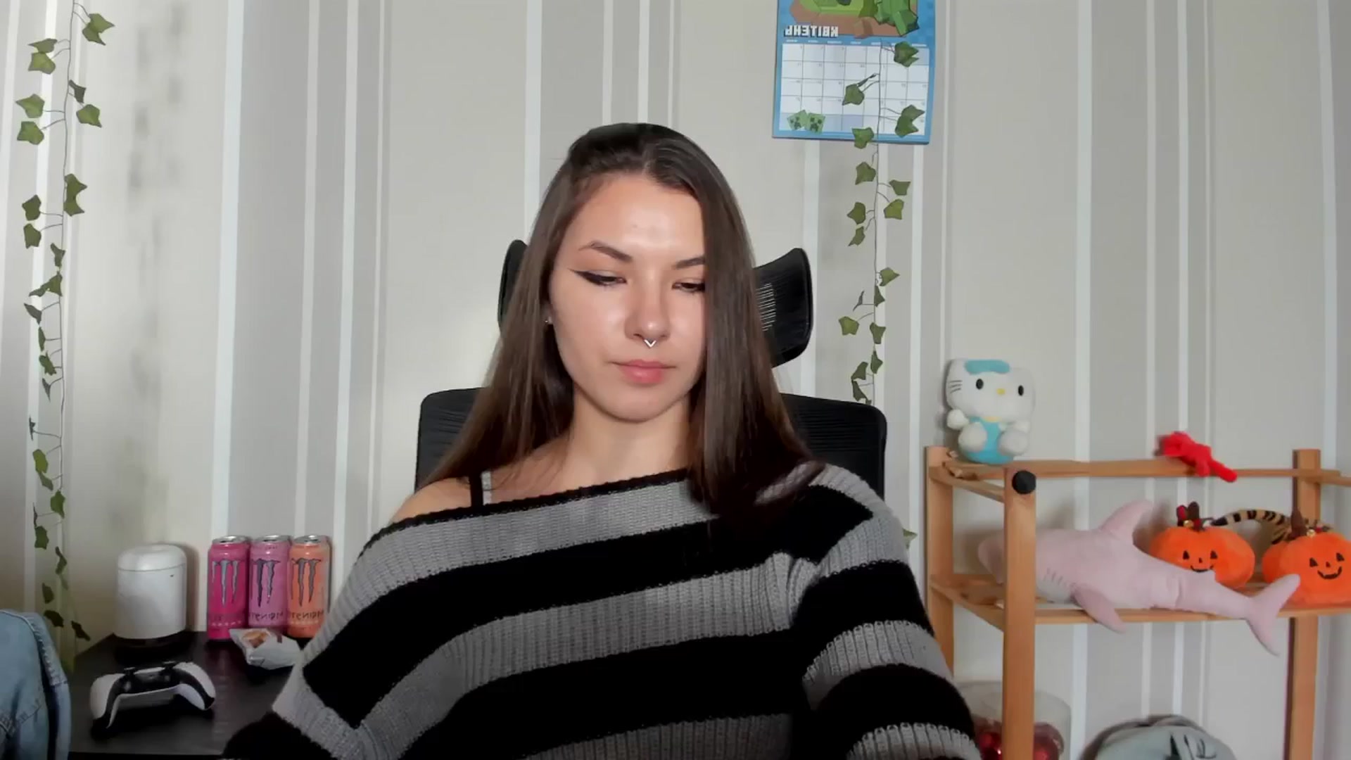 Gallery image thumbnail from AmnesiaGirl1's myfreecams stream on, 04/29/2025, 10:25 image 16 of 20