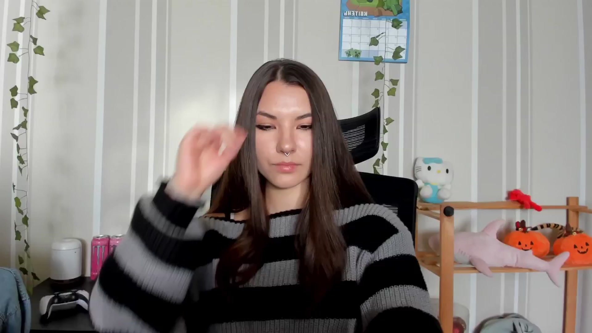 Gallery image thumbnail from AmnesiaGirl1's myfreecams stream on, 04/29/2025, 10:25 image 17 of 20