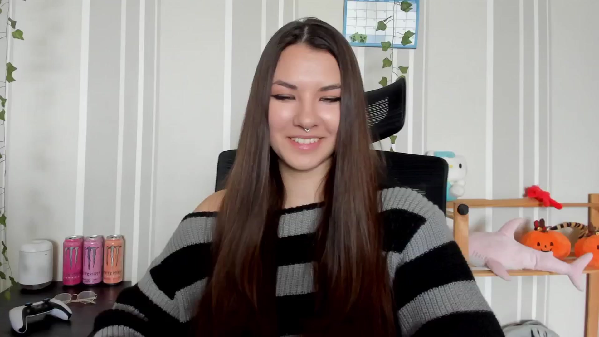 Gallery image thumbnail from AmnesiaGirl1's myfreecams stream on, 04/30/2025, 11:31 image 8 of 20