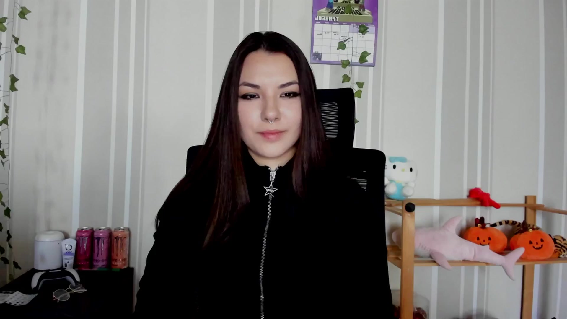 Gallery image thumbnail from AmnesiaGirl1's myfreecams stream on, 05/02/2025, 12:43 image 14 of 20