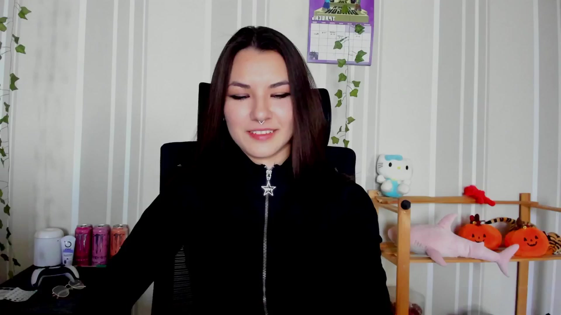 Gallery image thumbnail from AmnesiaGirl1's myfreecams stream on, 05/02/2025, 12:43 image 10 of 20