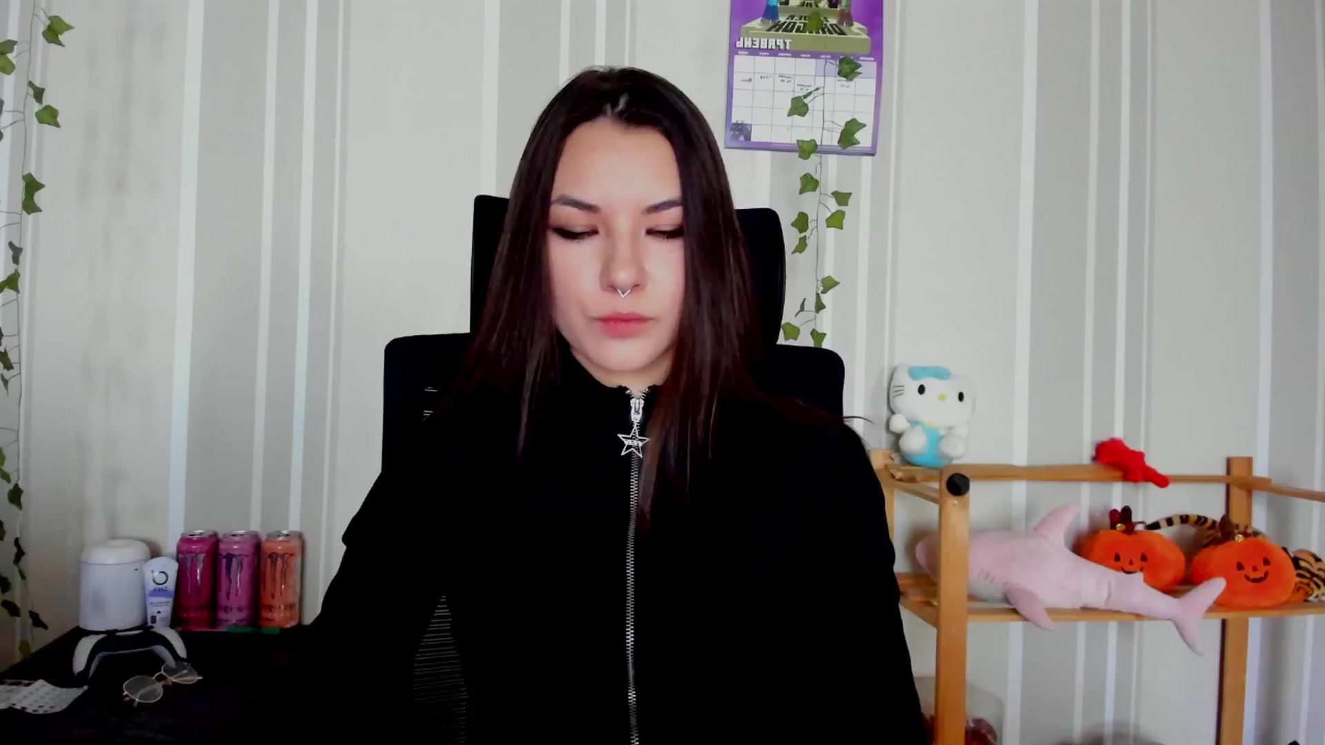 Gallery image thumbnail from AmnesiaGirl1's myfreecams stream on, 05/02/2025, 12:43 image 7 of 20
