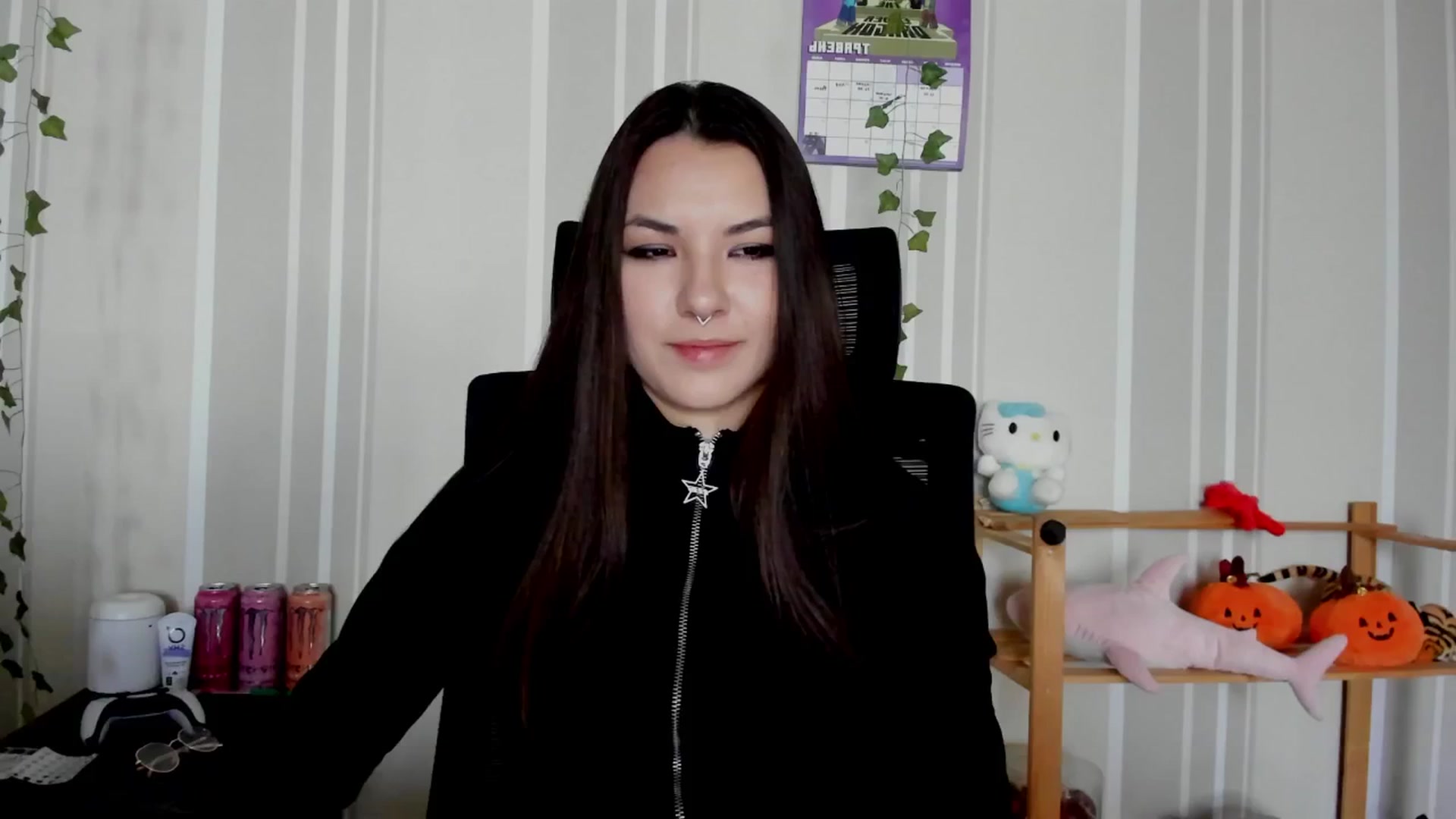 Gallery image thumbnail from AmnesiaGirl1's myfreecams stream on, 05/02/2025, 12:43 image 16 of 20