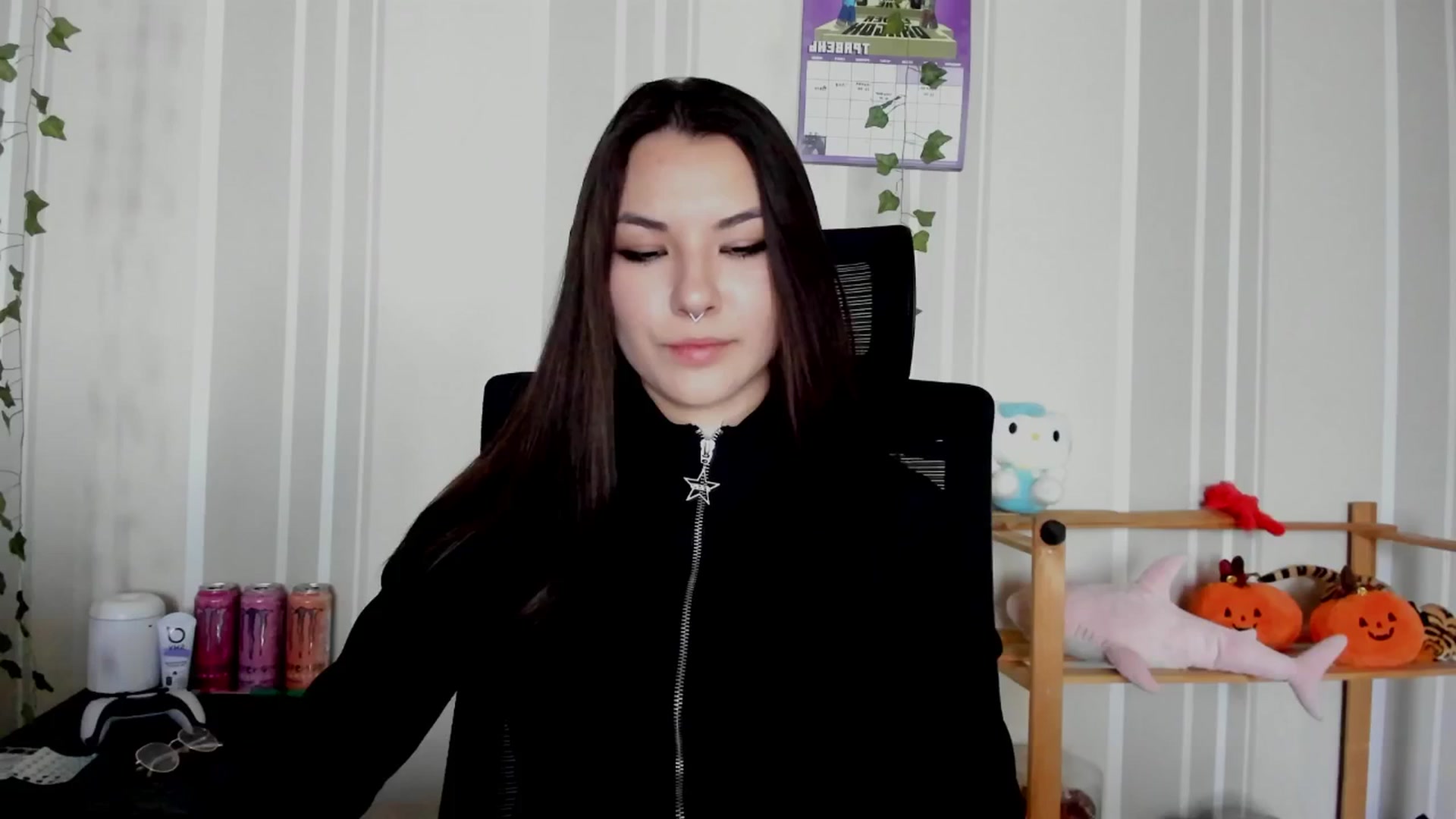 Gallery image thumbnail from AmnesiaGirl1's myfreecams stream on, 05/02/2025, 12:43 image 13 of 20