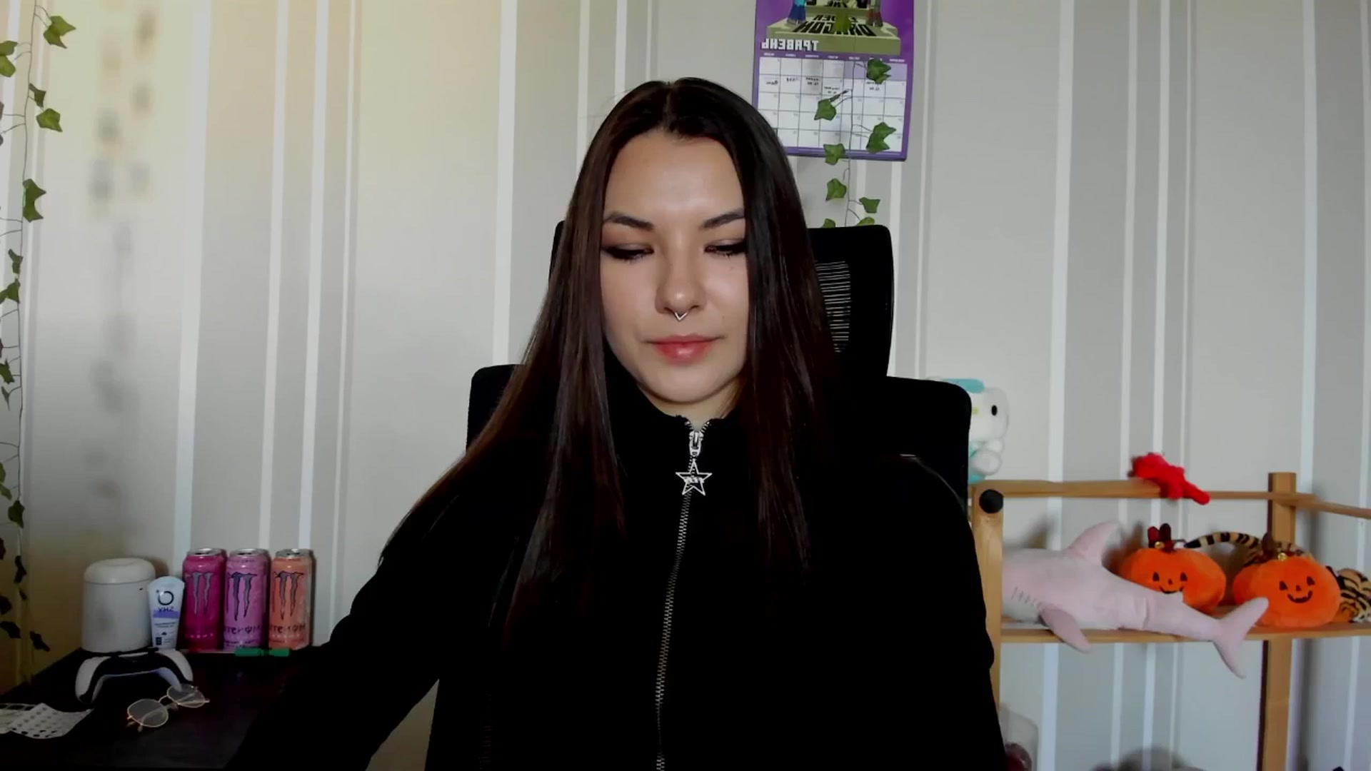 Gallery image thumbnail from AmnesiaGirl1's myfreecams stream on, 05/02/2025, 13:35 image 3 of 20