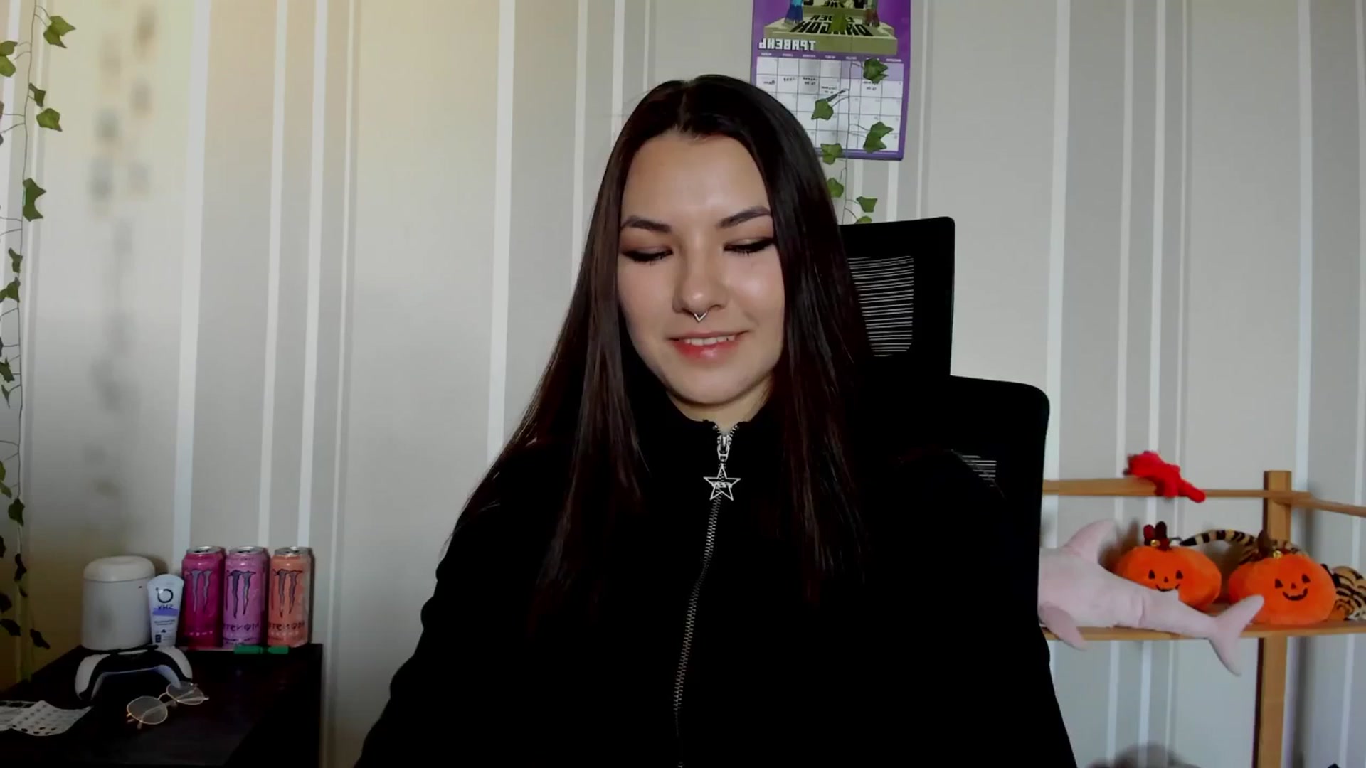 Gallery image thumbnail from AmnesiaGirl1's myfreecams stream on, 05/02/2025, 13:35 image 1 of 20