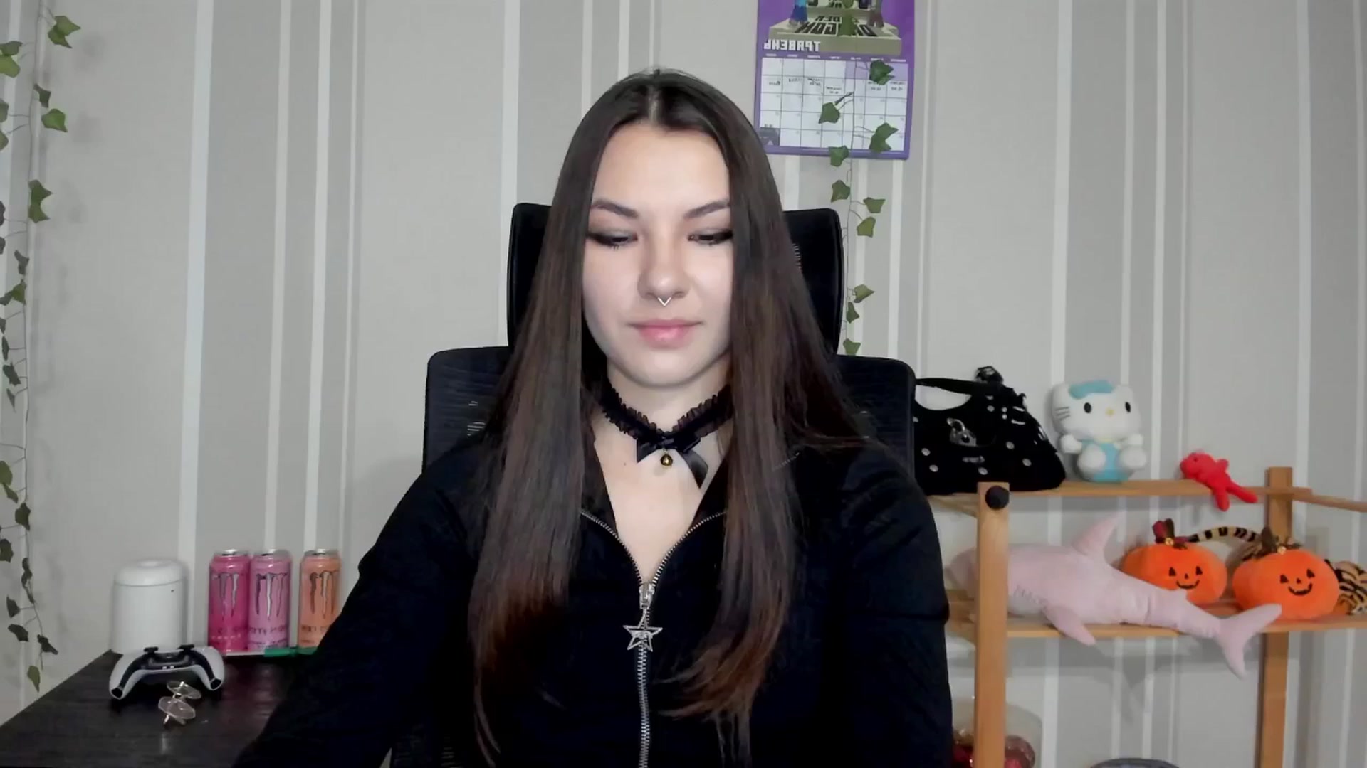 Gallery image thumbnail from AmnesiaGirl1's myfreecams stream on, 05/04/2025, 16:49 image 3 of 20