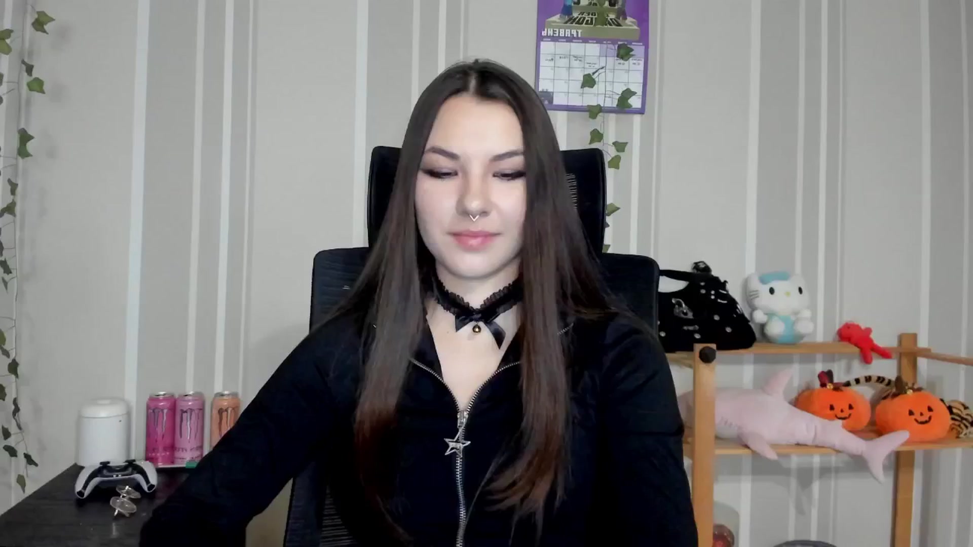 Gallery image thumbnail from AmnesiaGirl1's myfreecams stream on, 05/04/2025, 16:49 image 5 of 20