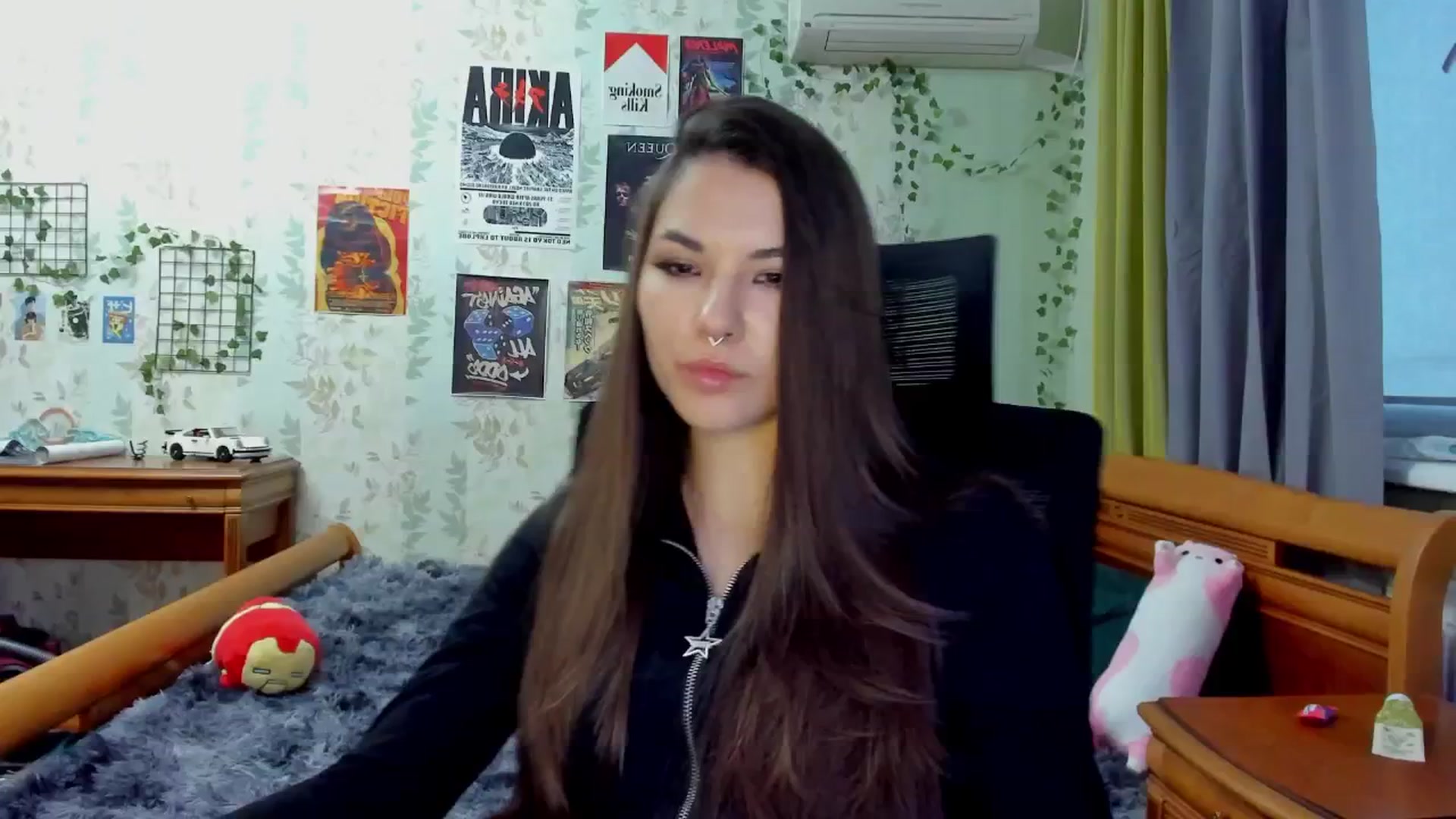 Gallery image thumbnail from AmnesiaGirl1's myfreecams stream on, 05/06/2025, 17:25 image 10 of 20