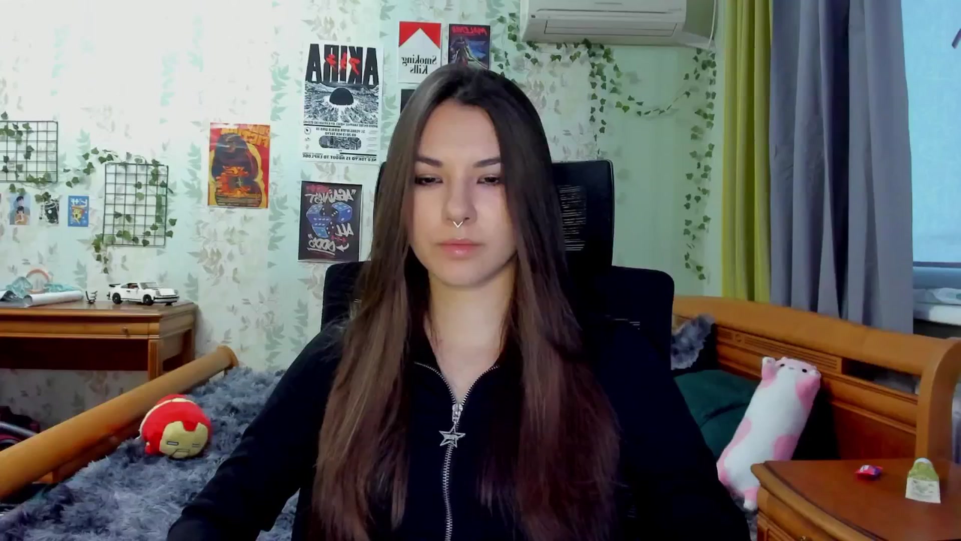 Gallery image thumbnail from AmnesiaGirl1's myfreecams stream on, 05/06/2025, 17:25 image 2 of 20