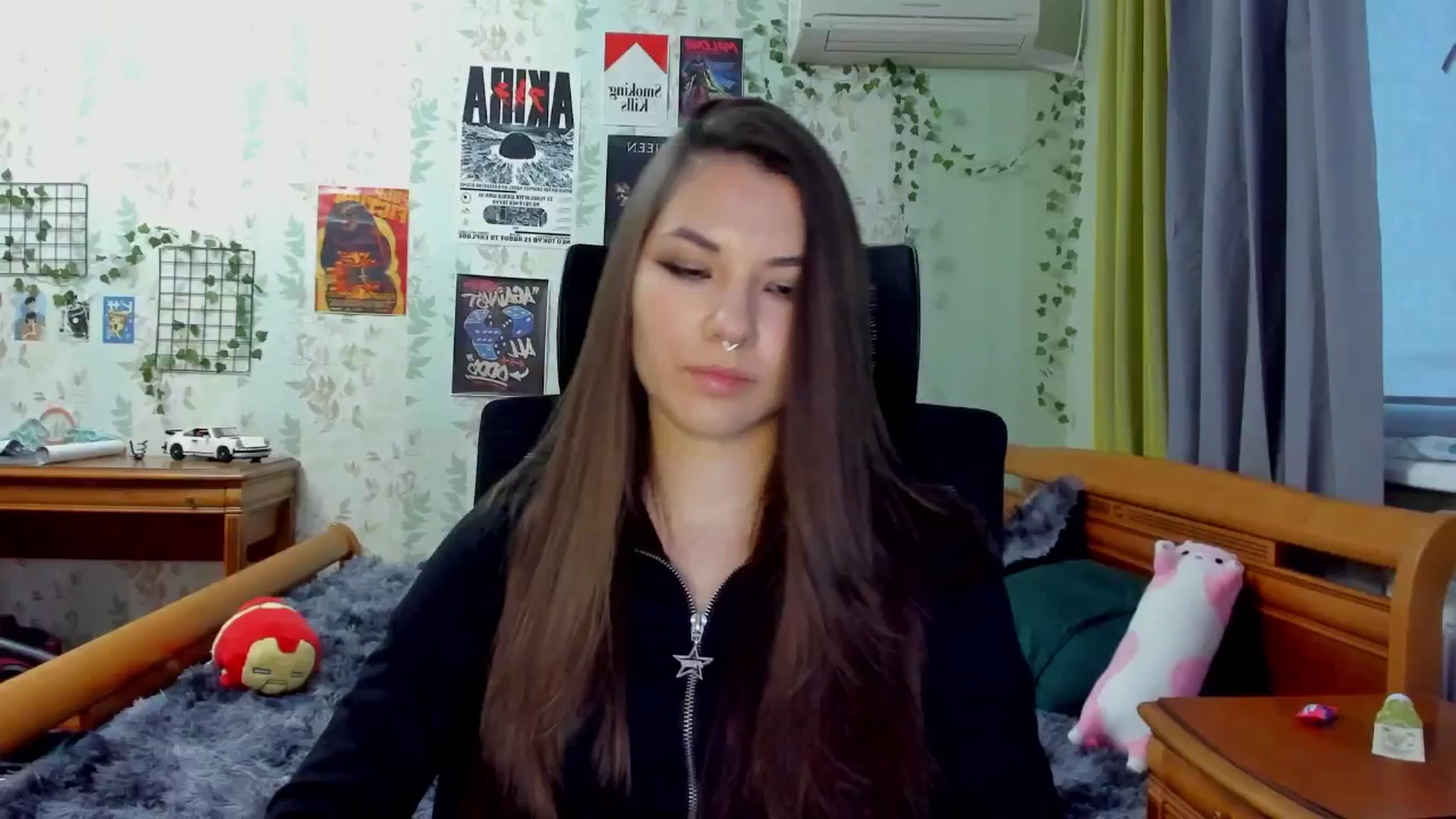 Gallery image thumbnail from AmnesiaGirl1's myfreecams stream on, 05/06/2025, 17:25 image 12 of 20