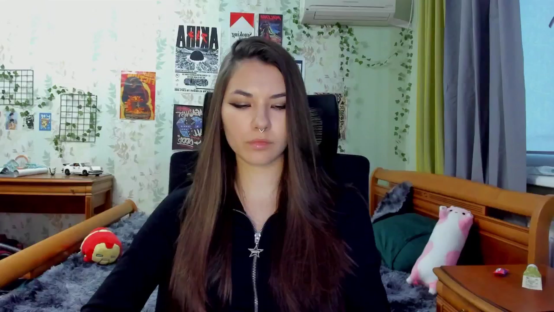 Gallery image thumbnail from AmnesiaGirl1's myfreecams stream on, 05/06/2025, 17:25 image 4 of 20