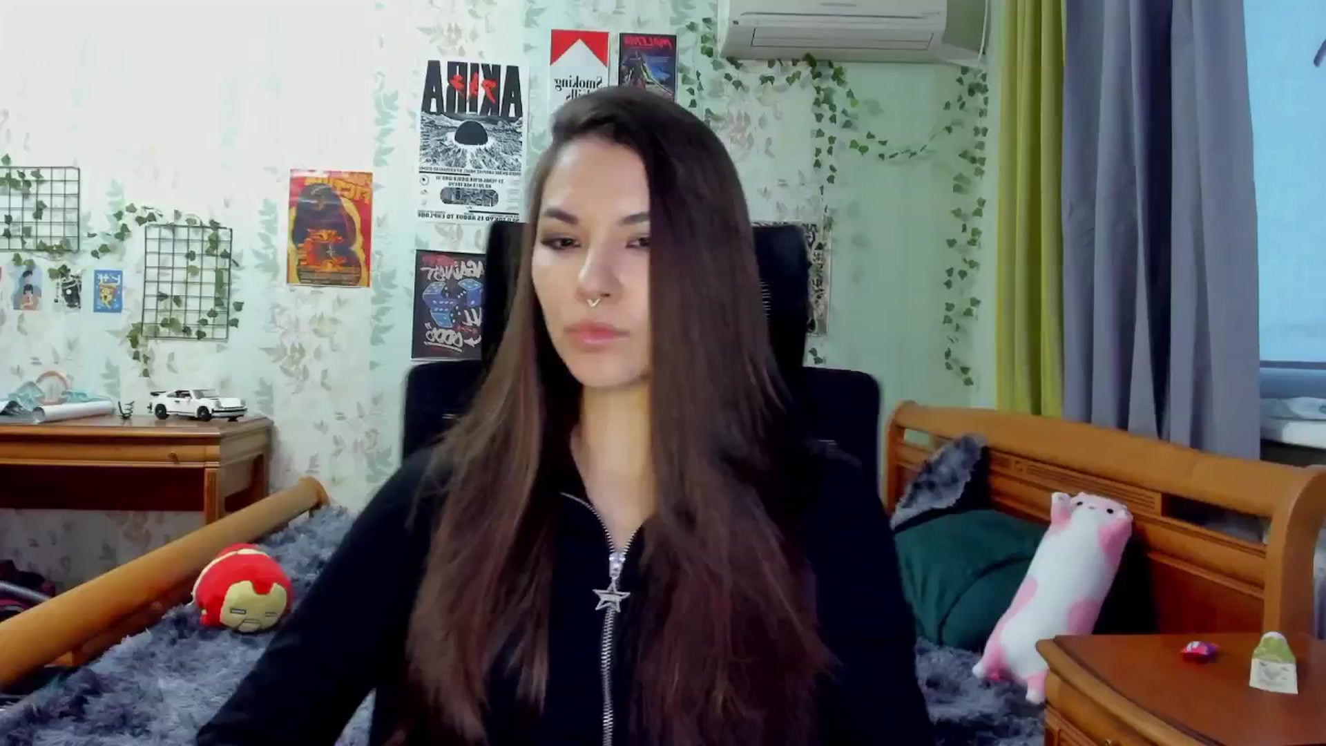 Gallery image thumbnail from AmnesiaGirl1's myfreecams stream on, 05/06/2025, 17:25 image 8 of 20