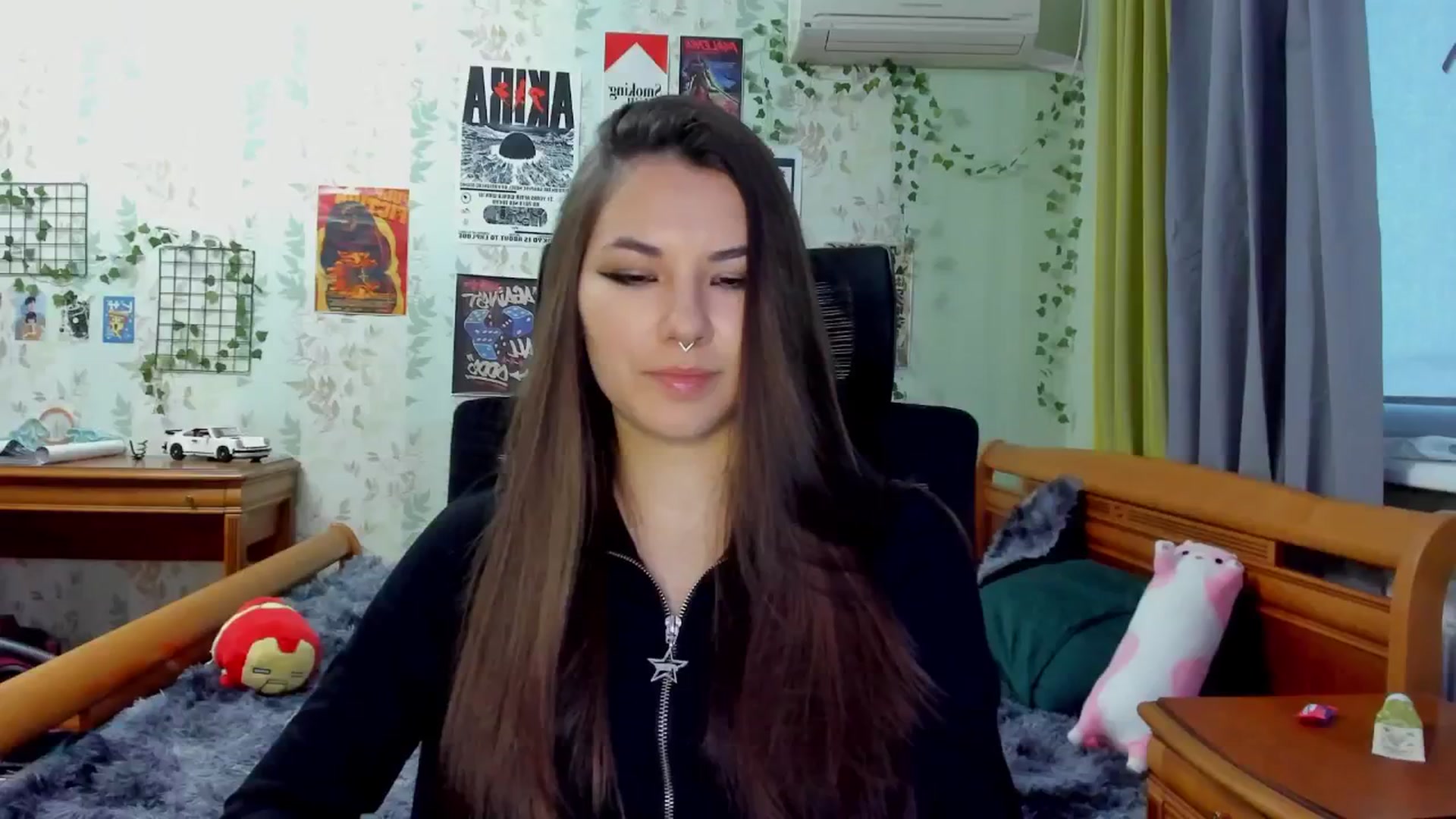 Gallery image thumbnail from AmnesiaGirl1's myfreecams stream on, 05/06/2025, 17:25 image 3 of 20