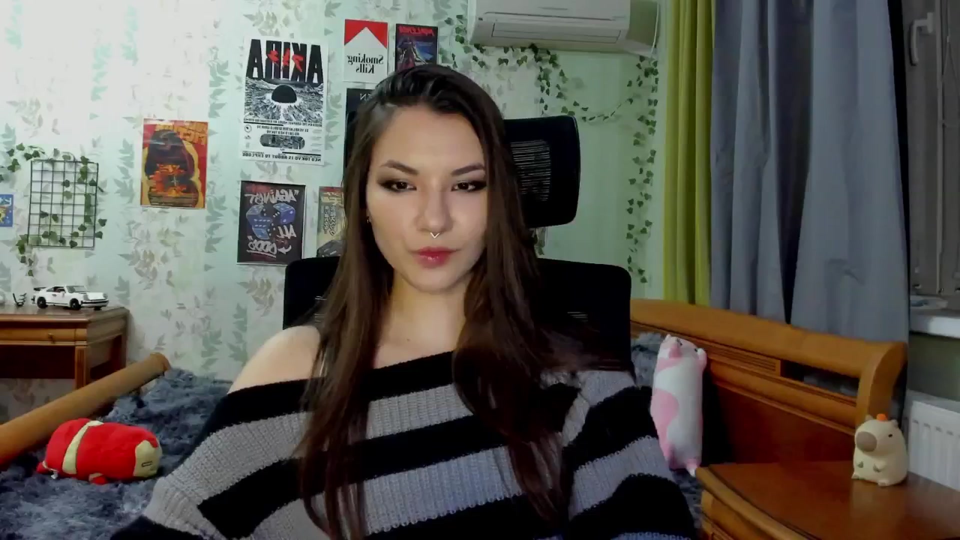 Gallery image thumbnail from AmnesiaGirl1's myfreecams stream on, 05/07/2025, 18:46 image 12 of 20