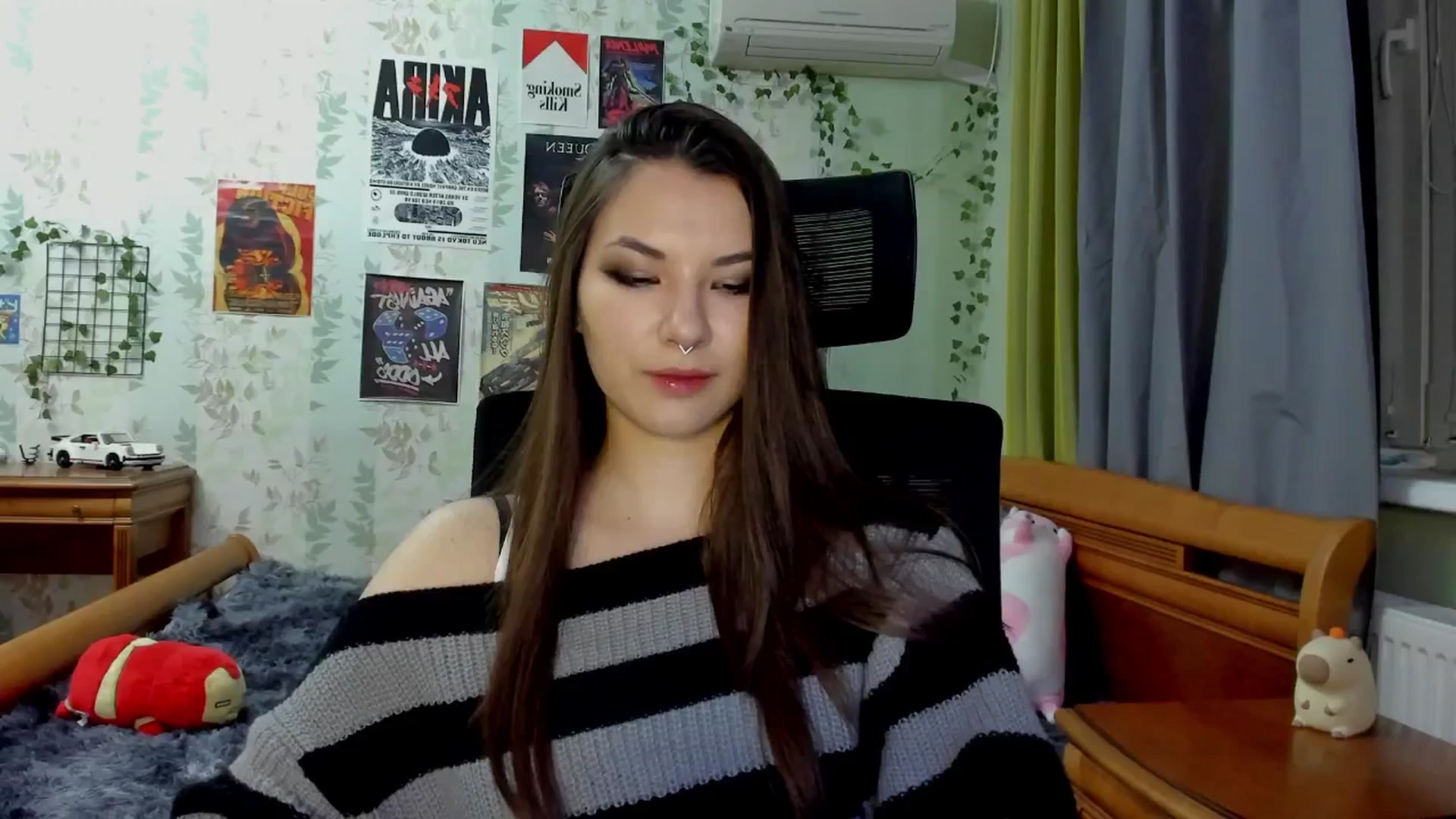 Gallery image thumbnail from AmnesiaGirl1's myfreecams stream on, 05/07/2025, 18:46 image 14 of 20