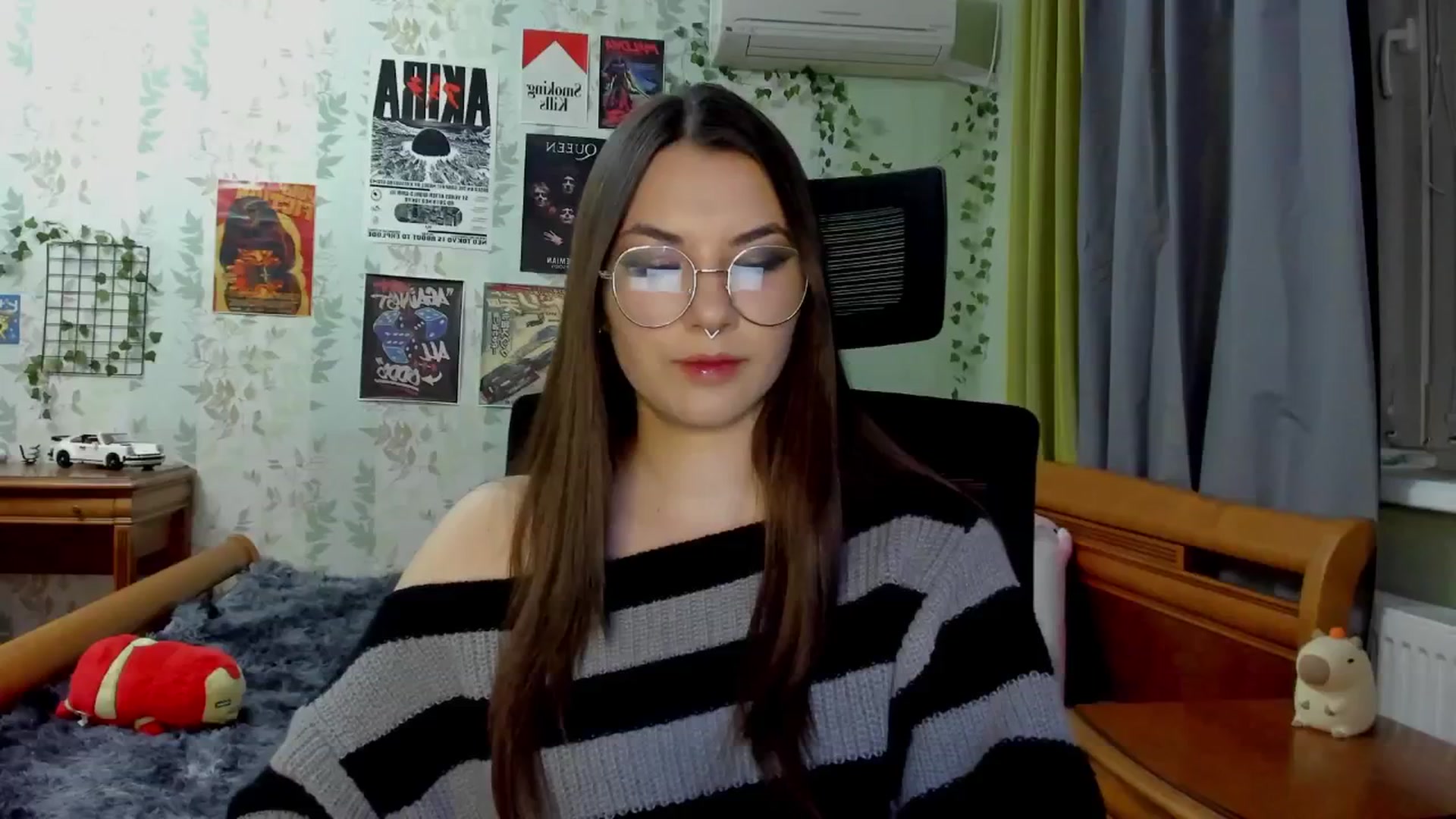 Gallery image thumbnail from AmnesiaGirl1's myfreecams stream on, 05/07/2025, 18:46 image 5 of 20