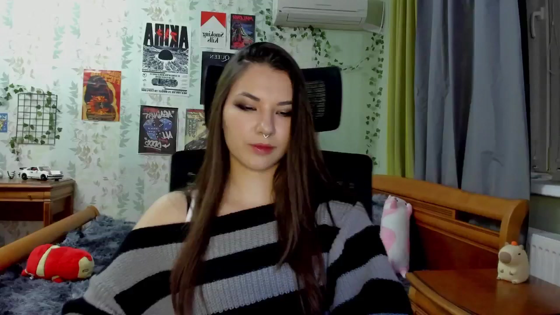 Gallery image thumbnail from AmnesiaGirl1's myfreecams stream on, 05/07/2025, 18:46 image 16 of 20