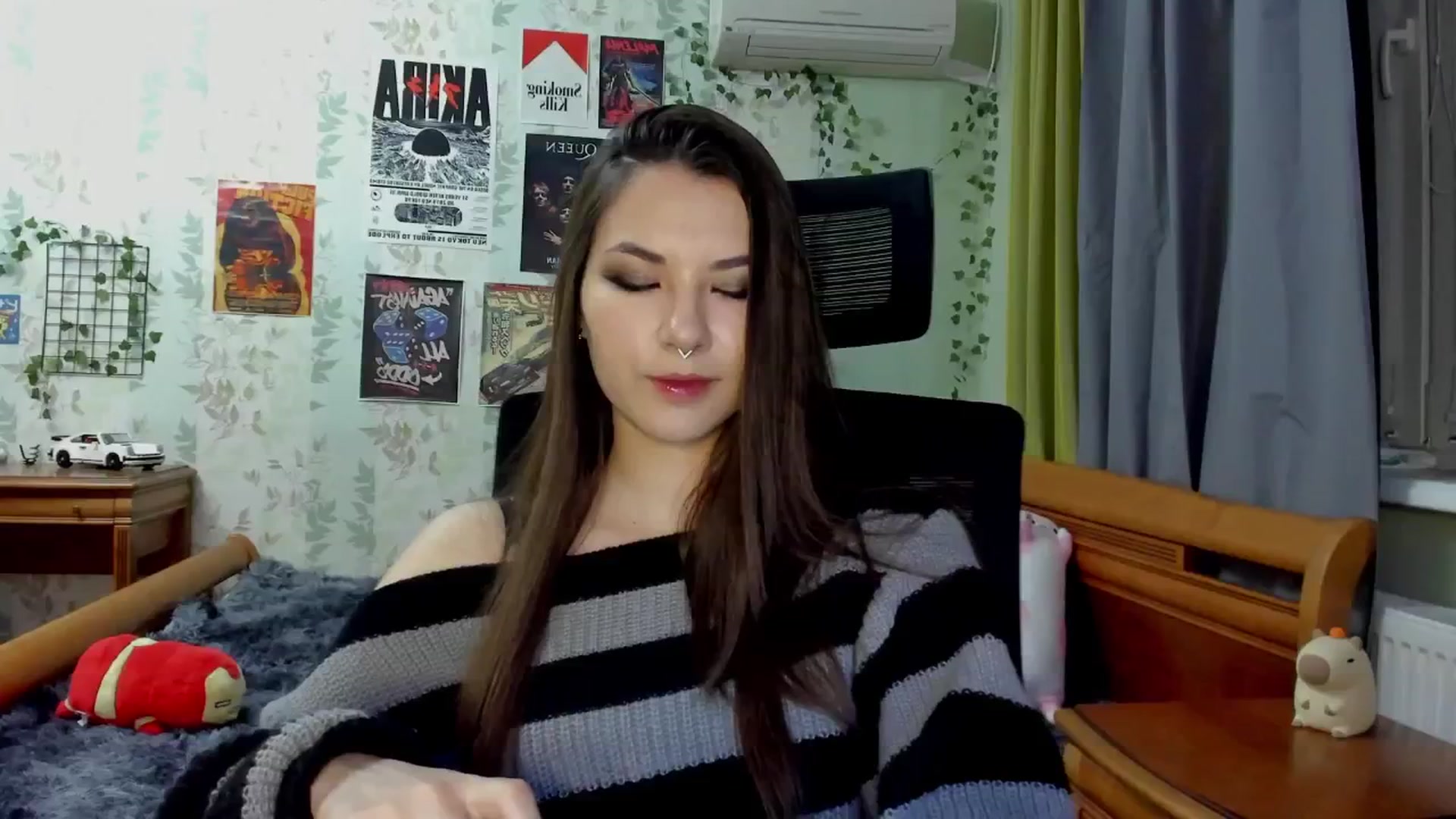 Gallery image thumbnail from AmnesiaGirl1's myfreecams stream on, 05/07/2025, 18:46 image 15 of 20
