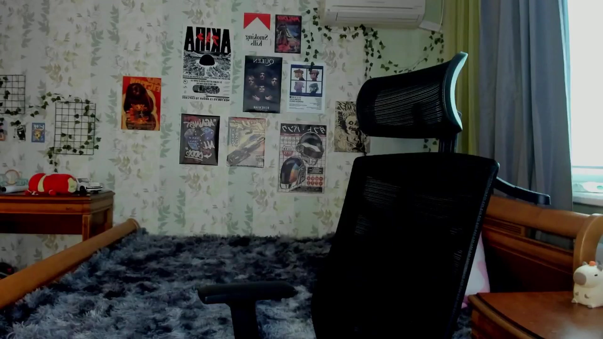 Gallery image thumbnail from AmnesiaGirl1's myfreecams stream on, 05/08/2025, 17:12 image 17 of 20