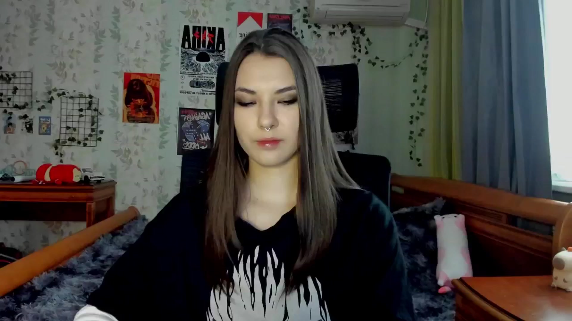 Gallery image thumbnail from AmnesiaGirl1's myfreecams stream on, 05/08/2025, 17:12 image 1 of 20
