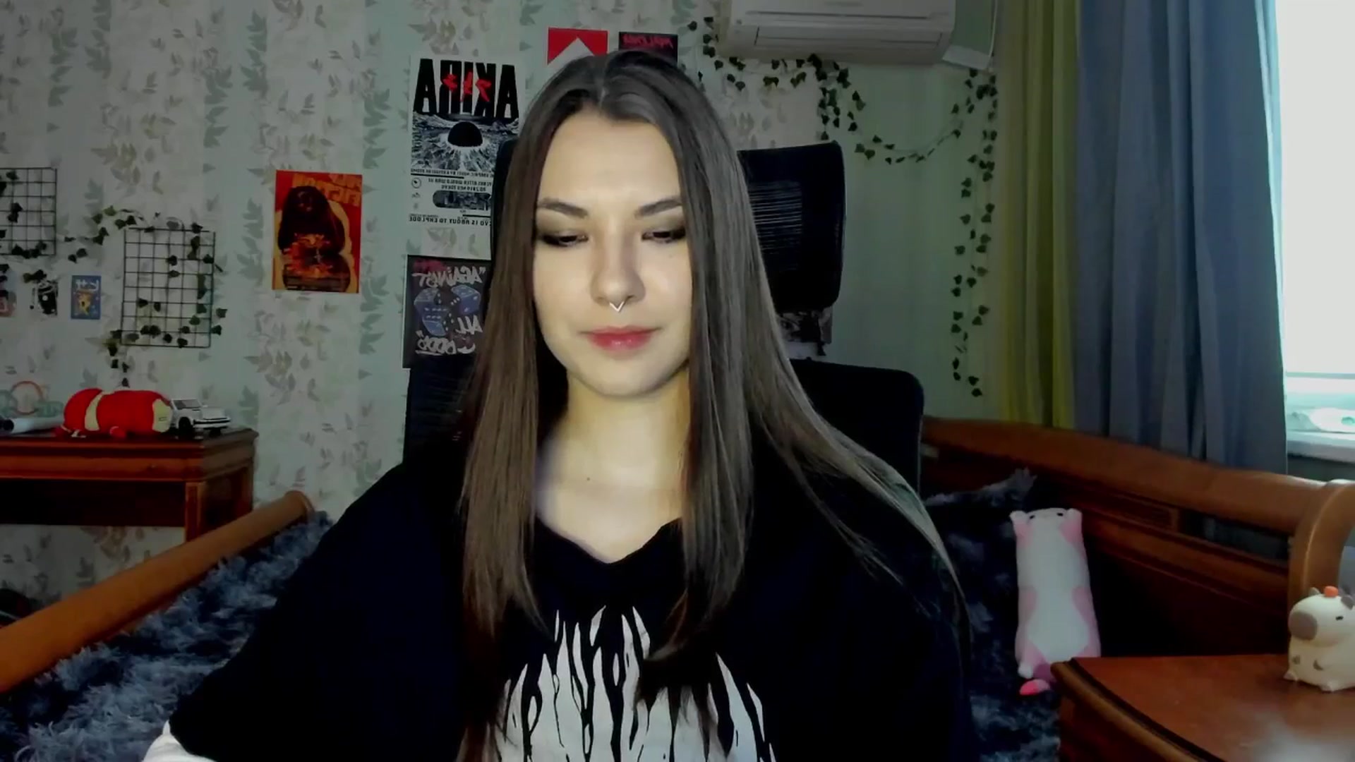 Gallery image thumbnail from AmnesiaGirl1's myfreecams stream on, 05/08/2025, 17:12 image 8 of 20