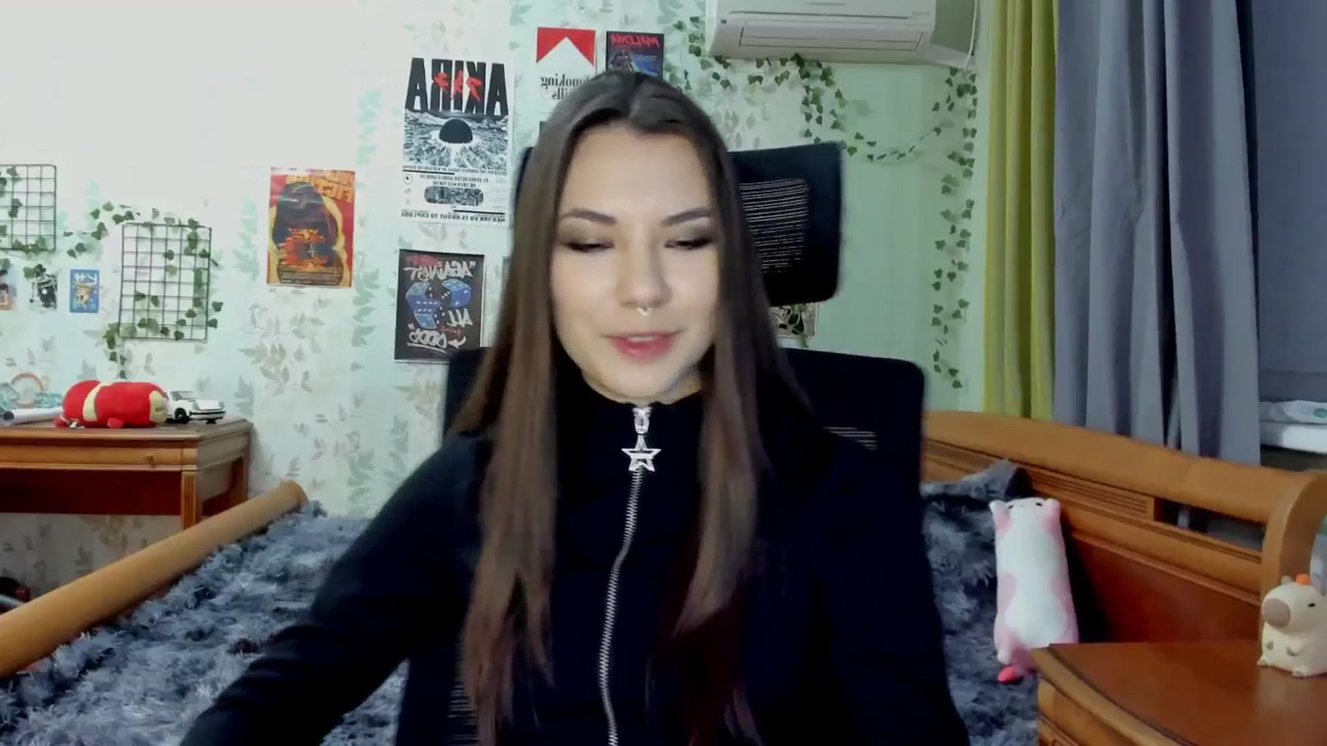 Gallery image thumbnail from AmnesiaGirl1's myfreecams stream on, 05/08/2025, 18:45 image 13 of 20