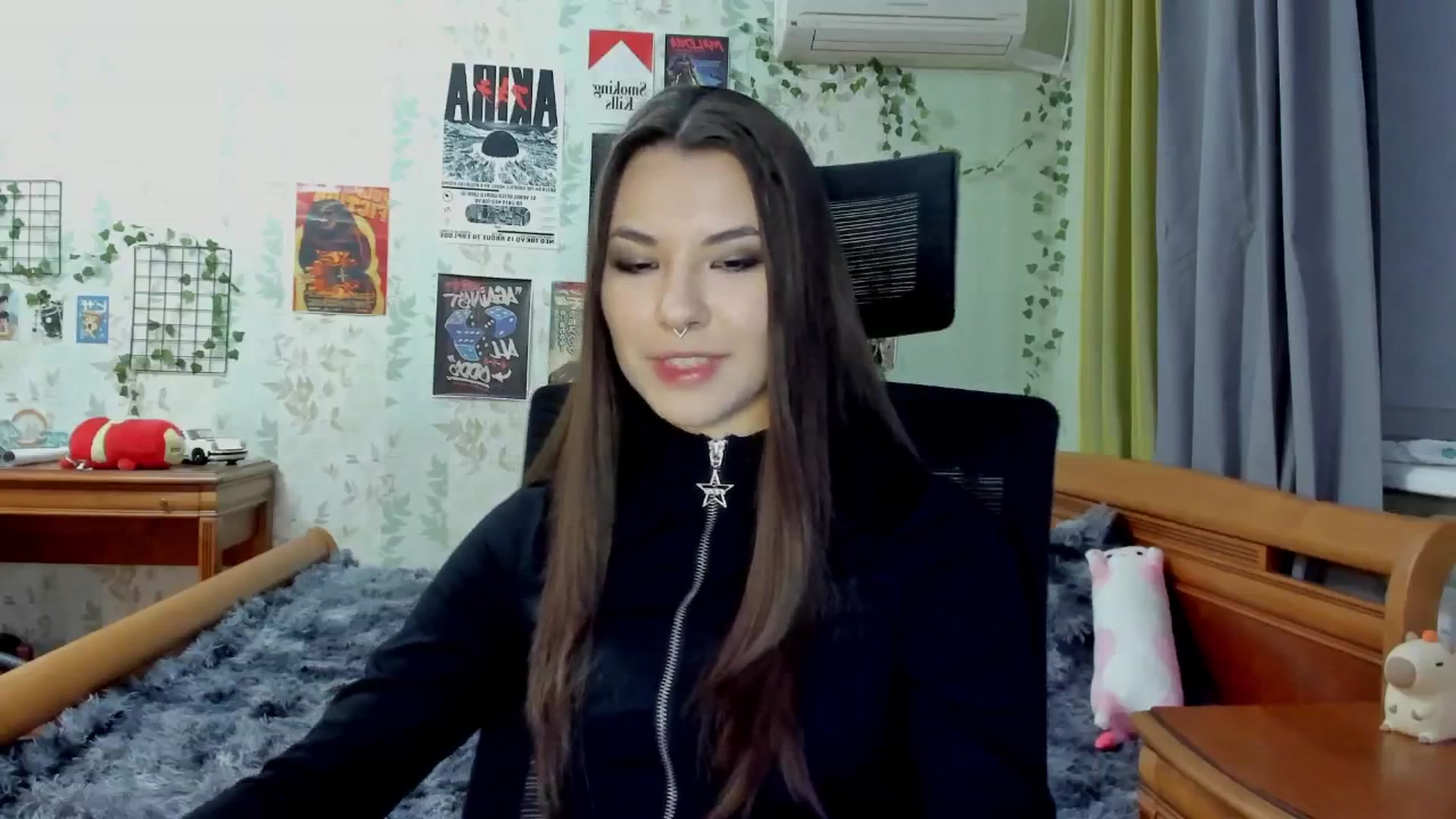 Gallery image thumbnail from AmnesiaGirl1's myfreecams stream on, 05/08/2025, 18:45 image 12 of 20