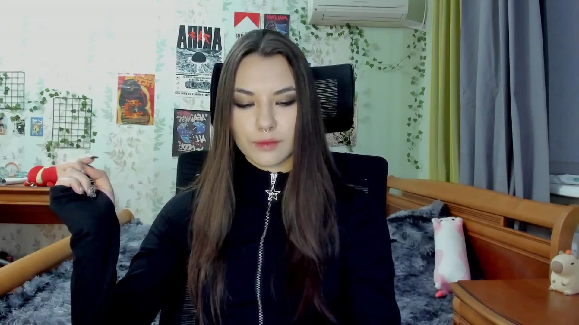 Gallery image thumbnail from AmnesiaGirl1's myfreecams stream on, 05/08/2025, 18:45 image 8 of 20