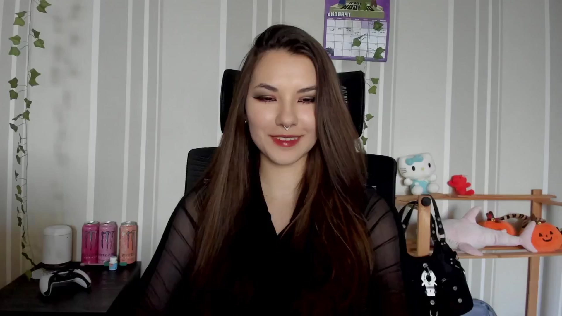 Gallery image thumbnail from AmnesiaGirl1's myfreecams stream on, 05/09/2025, 16:29 image 2 of 20