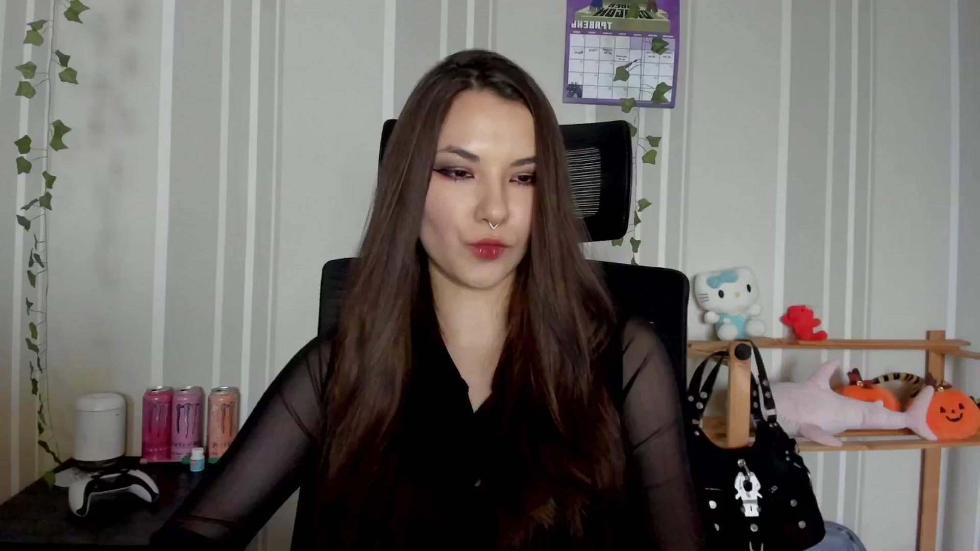 Gallery image thumbnail from AmnesiaGirl1's myfreecams stream on, 05/09/2025, 16:29 image 14 of 20