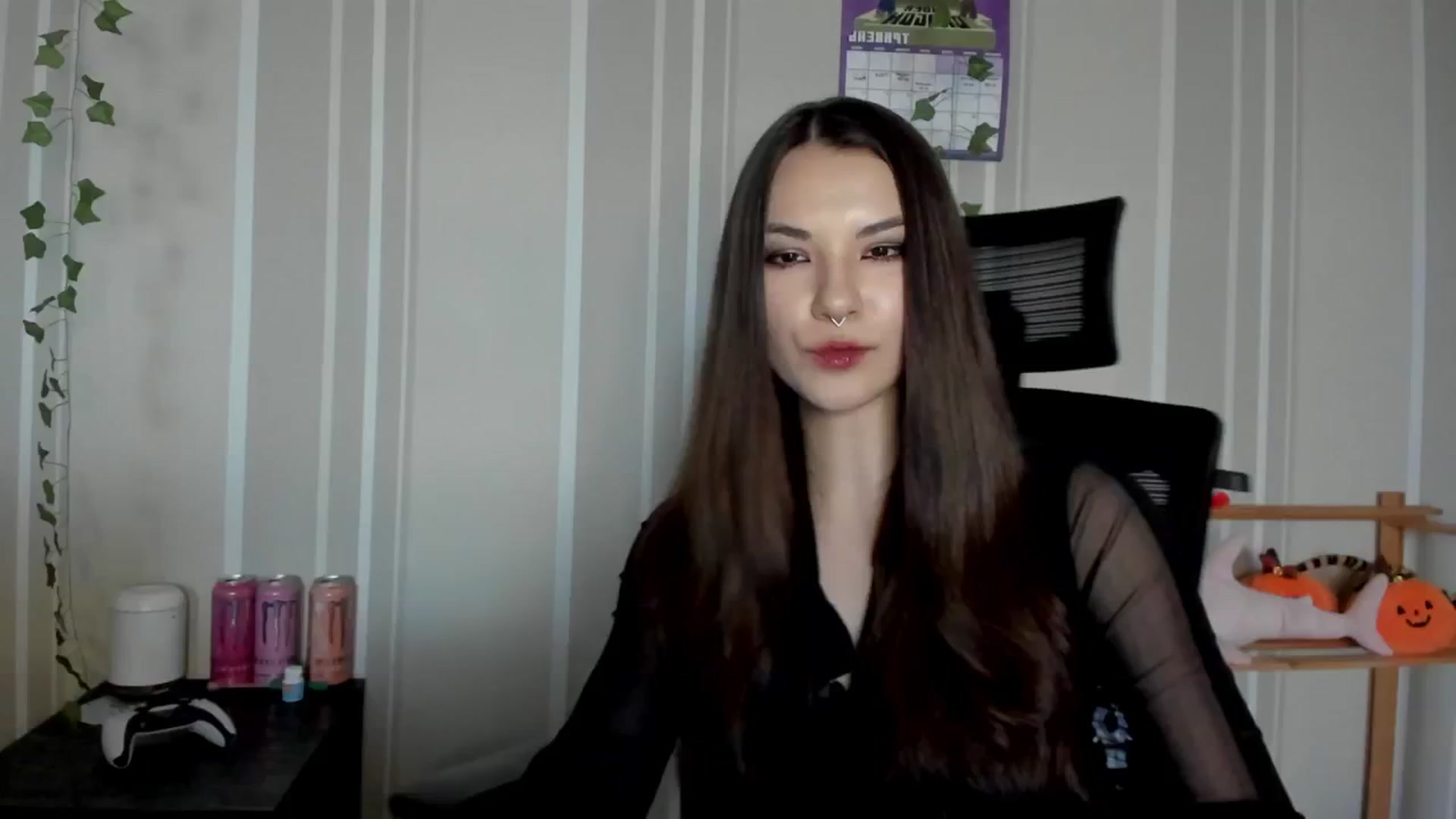 Gallery image thumbnail from AmnesiaGirl1's myfreecams stream on, 05/09/2025, 17:27 image 5 of 20
