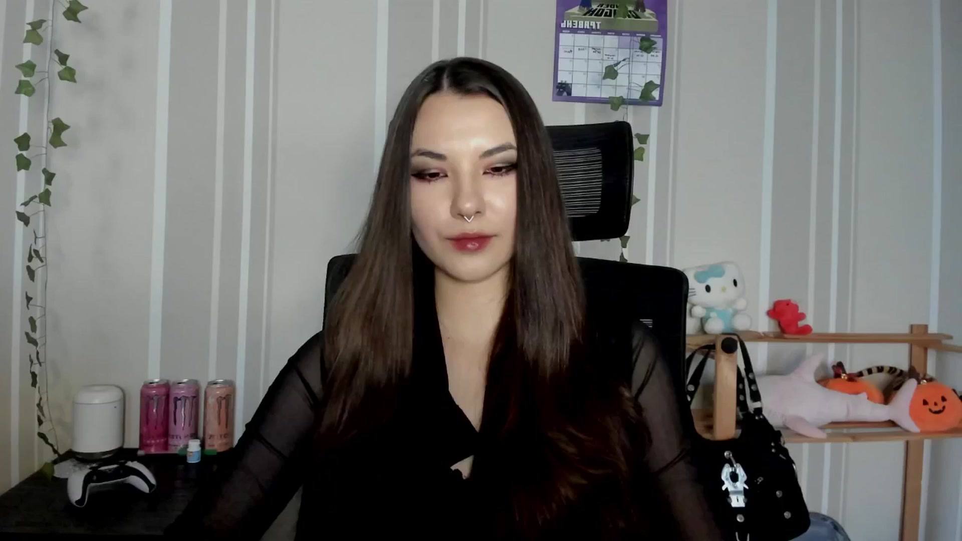 Gallery image thumbnail from AmnesiaGirl1's myfreecams stream on, 05/09/2025, 17:27 image 12 of 20