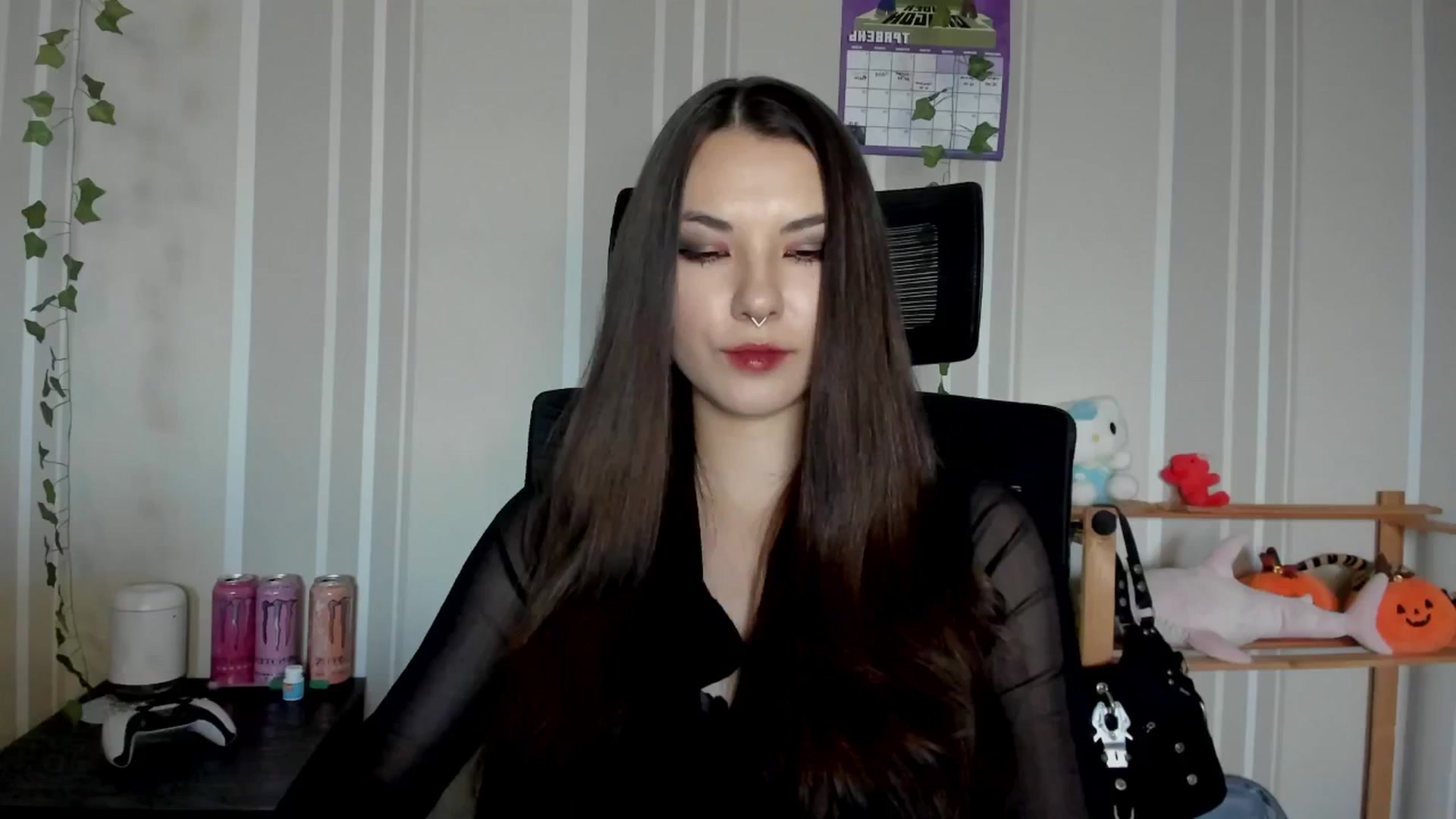 Gallery image thumbnail from AmnesiaGirl1's myfreecams stream on, 05/09/2025, 17:27 image 2 of 20