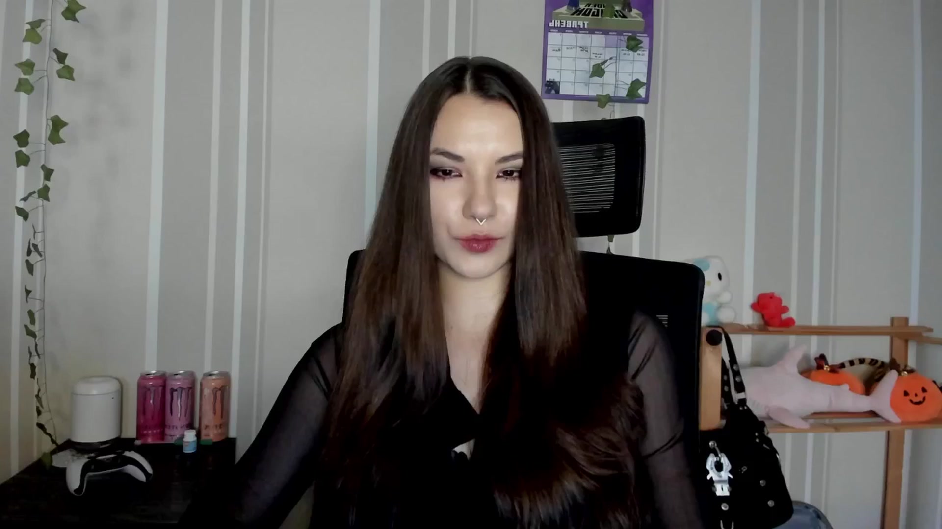 Gallery image thumbnail from AmnesiaGirl1's myfreecams stream on, 05/09/2025, 17:27 image 10 of 20