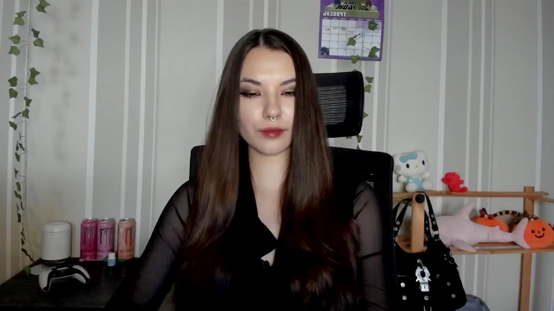 Gallery image thumbnail from AmnesiaGirl1's myfreecams stream on, 05/09/2025, 17:27 image 6 of 20