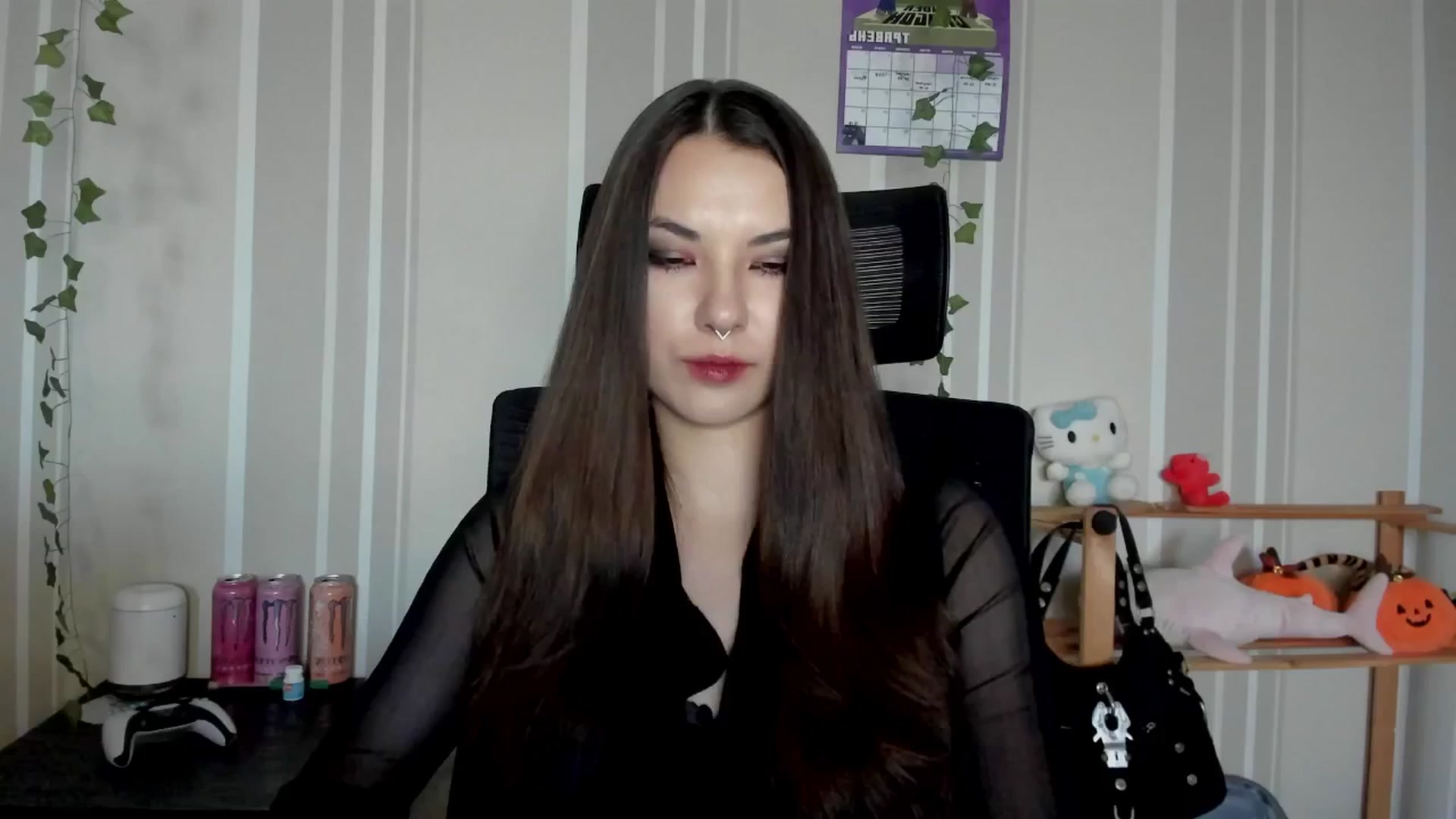 Gallery image thumbnail from AmnesiaGirl1's myfreecams stream on, 05/09/2025, 17:27 image 4 of 20
