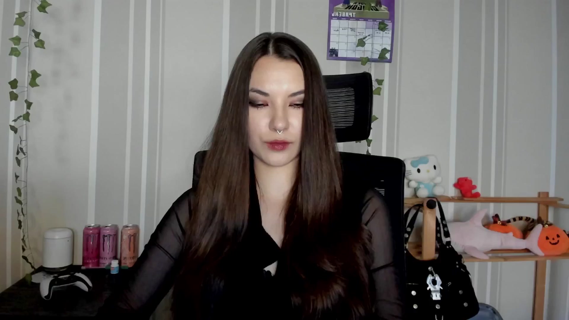 Gallery image thumbnail from AmnesiaGirl1's myfreecams stream on, 05/09/2025, 17:27 image 8 of 20
