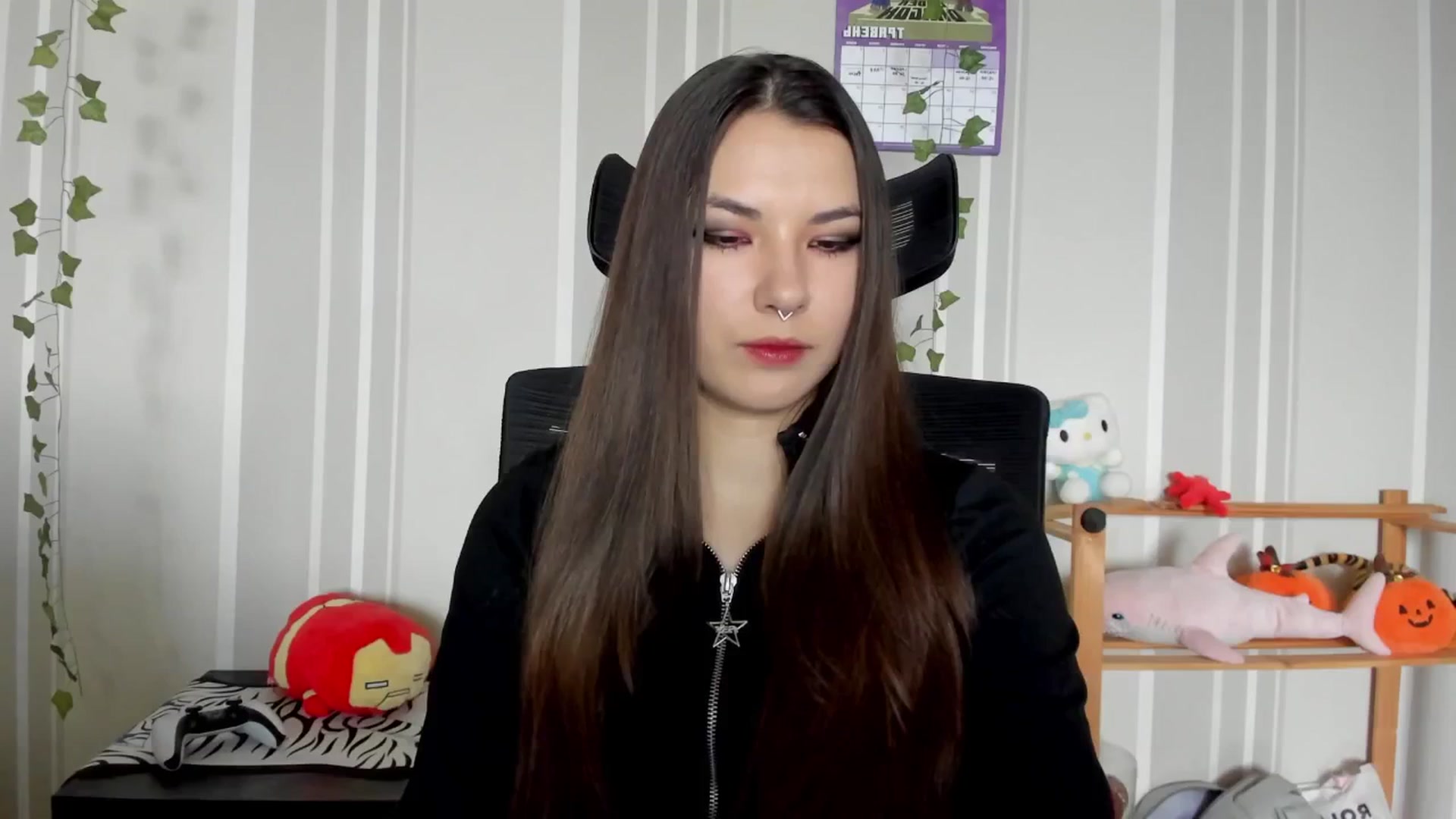 Gallery image thumbnail from AmnesiaGirl1's myfreecams stream on, 05/13/2025, 15:05 image 12 of 20