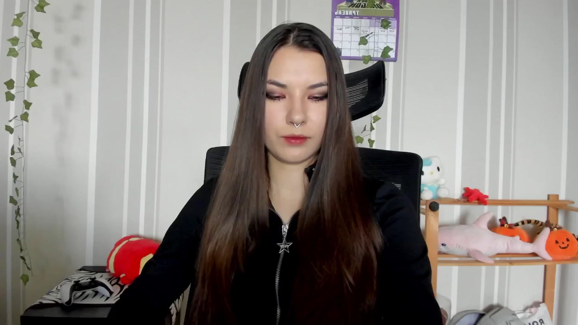Gallery image thumbnail from AmnesiaGirl1's myfreecams stream on, 05/13/2025, 15:05 image 14 of 20