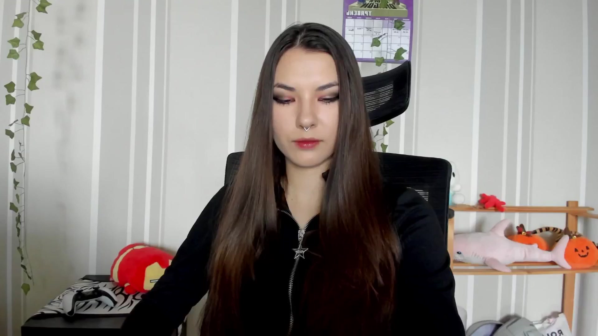 Gallery image thumbnail from AmnesiaGirl1's myfreecams stream on, 05/13/2025, 15:05 image 7 of 20
