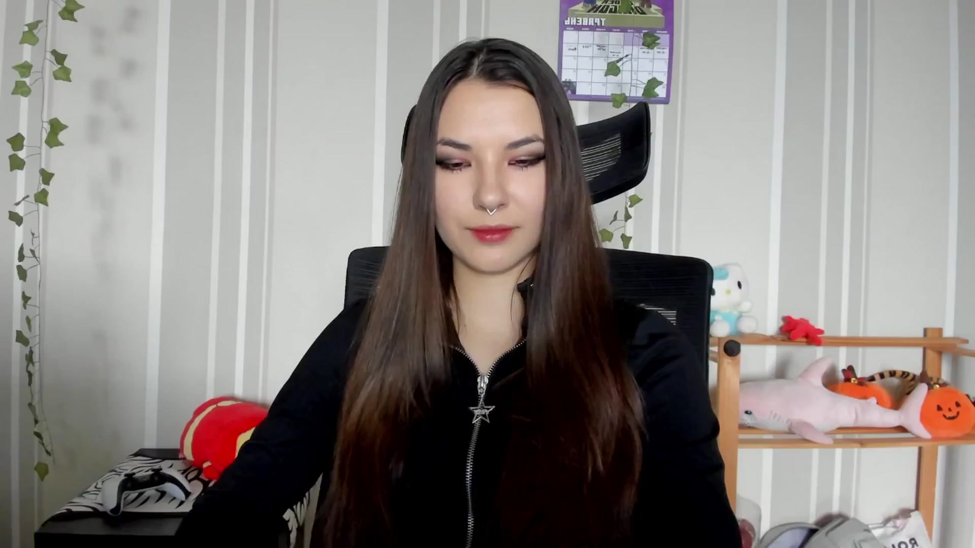 Gallery image thumbnail from AmnesiaGirl1's myfreecams stream on, 05/13/2025, 15:05 image 18 of 20