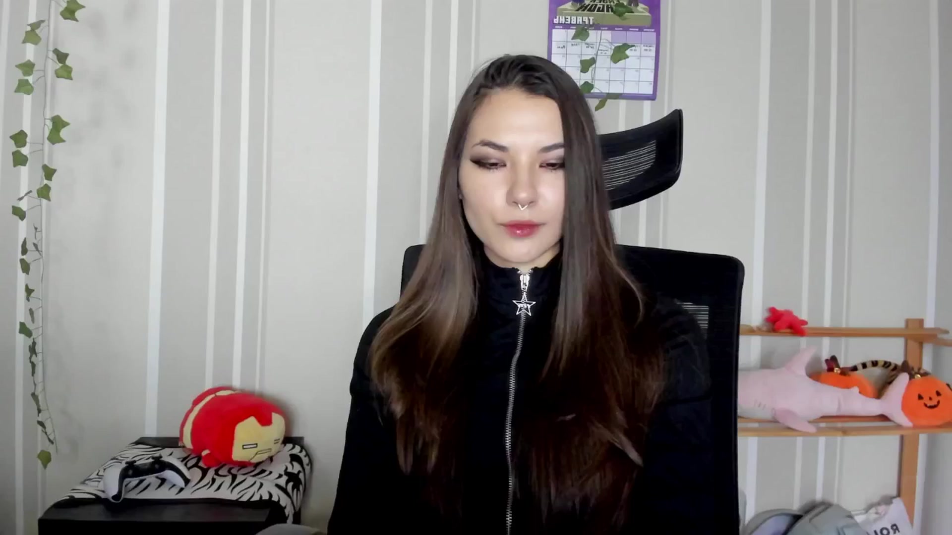 Gallery image thumbnail from AmnesiaGirl1's myfreecams stream on, 05/13/2025, 17:01 image 15 of 20