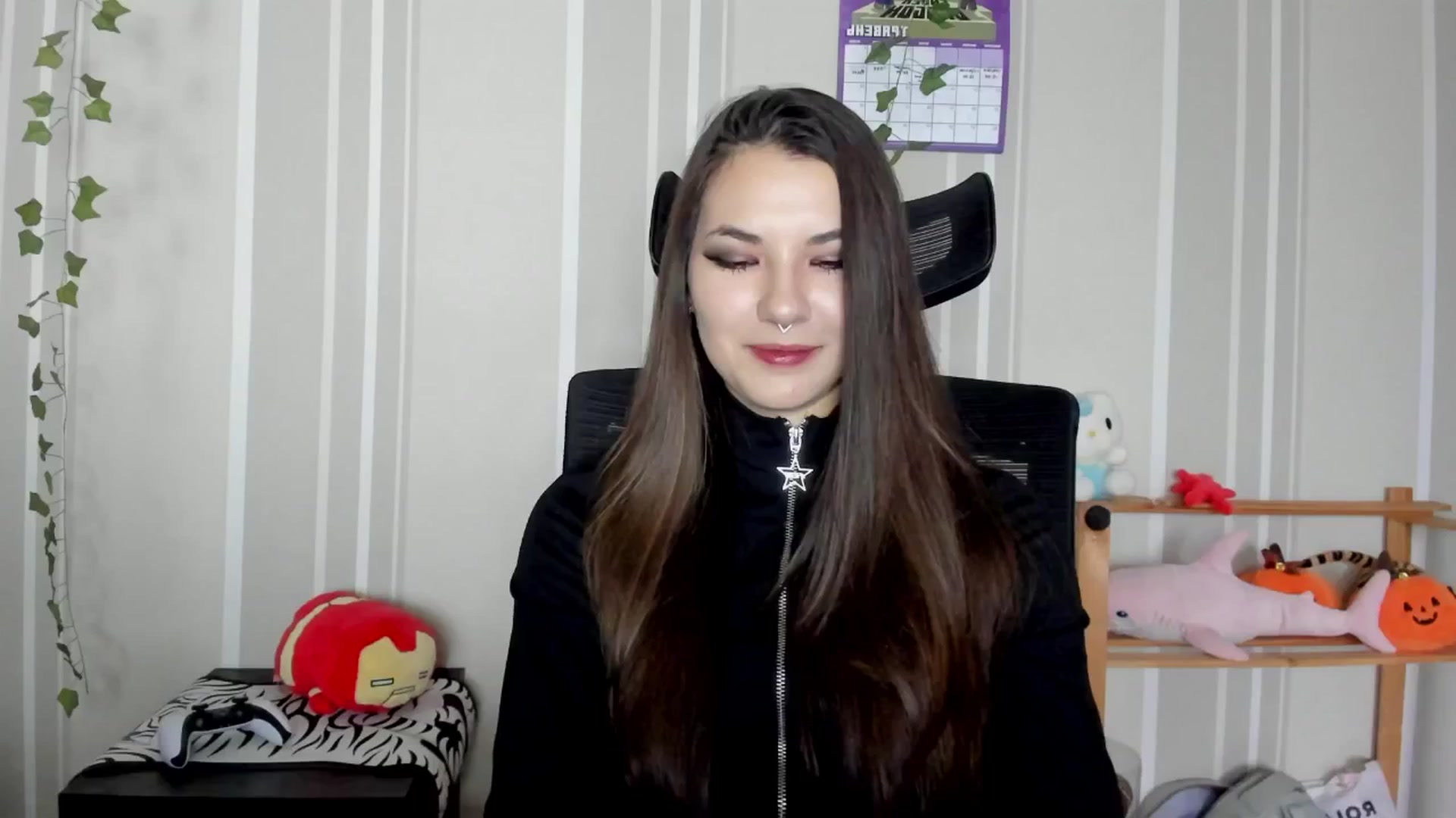 Gallery image thumbnail from AmnesiaGirl1's myfreecams stream on, 05/13/2025, 17:01 image 13 of 20