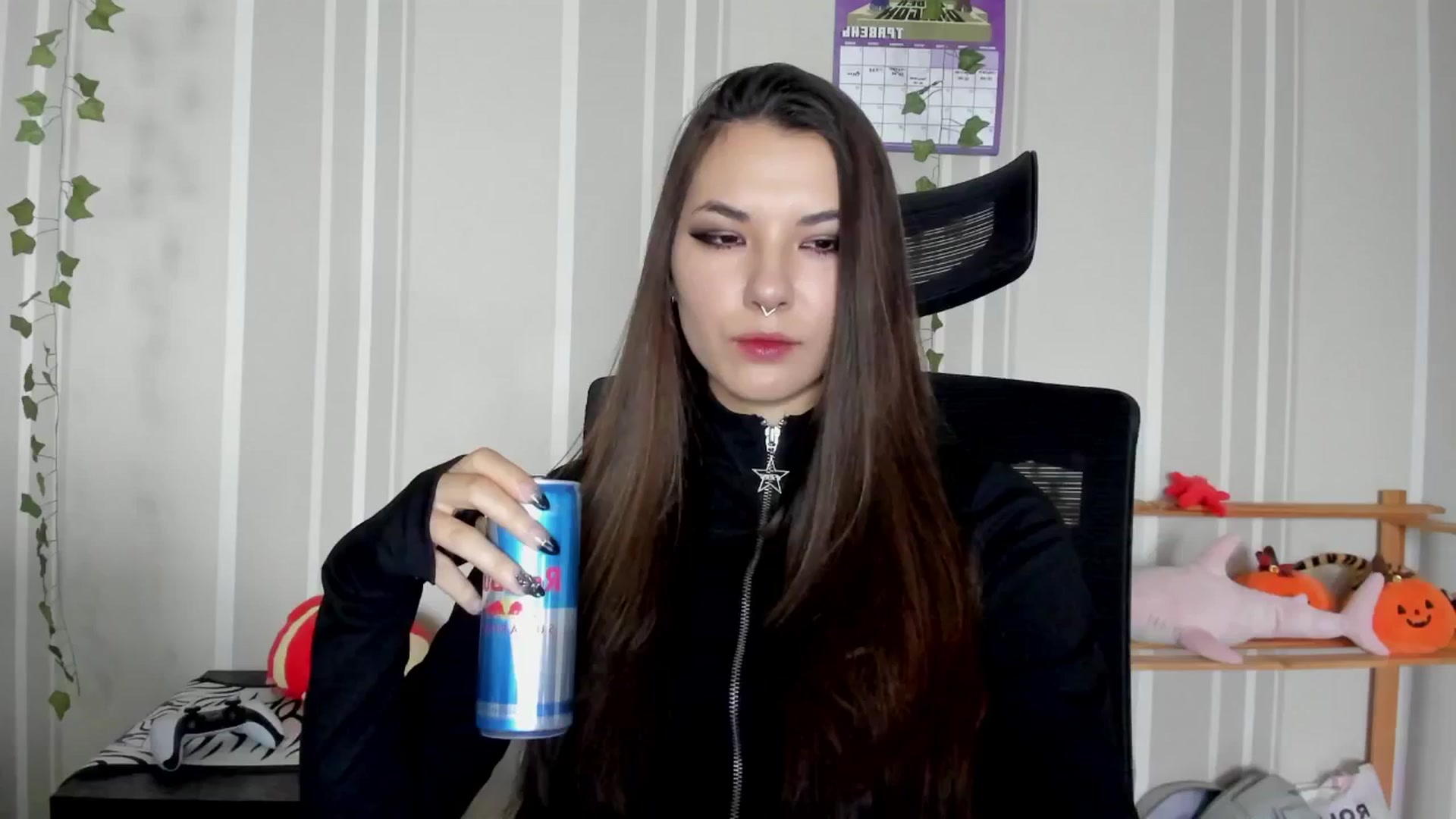 Gallery image thumbnail from AmnesiaGirl1's myfreecams stream on, 05/13/2025, 17:01 image 4 of 20