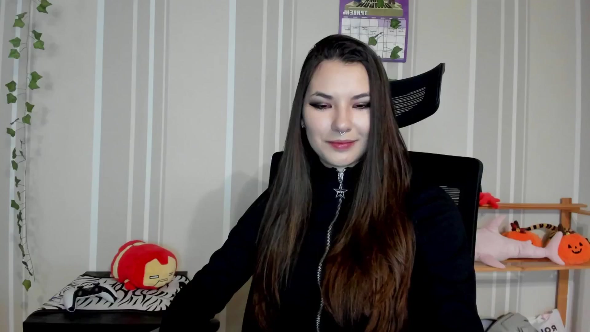 Gallery image thumbnail from AmnesiaGirl1's myfreecams stream on, 05/13/2025, 17:46 image 6 of 20