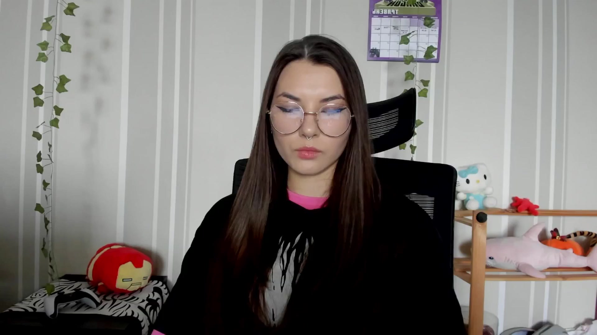 Gallery image thumbnail from AmnesiaGirl1's myfreecams stream on, 05/14/2025, 16:00 image 14 of 20