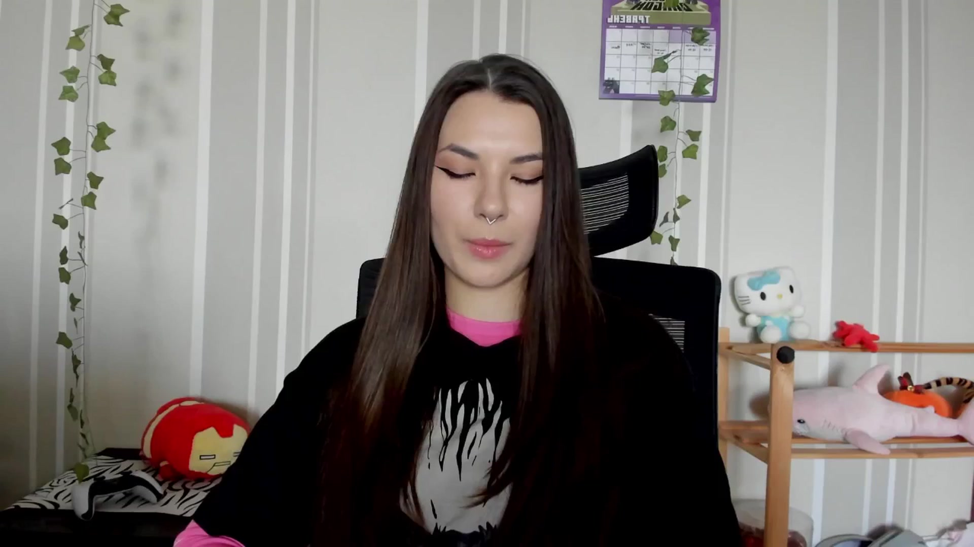 Gallery image thumbnail from AmnesiaGirl1's myfreecams stream on, 05/14/2025, 16:00 image 19 of 20