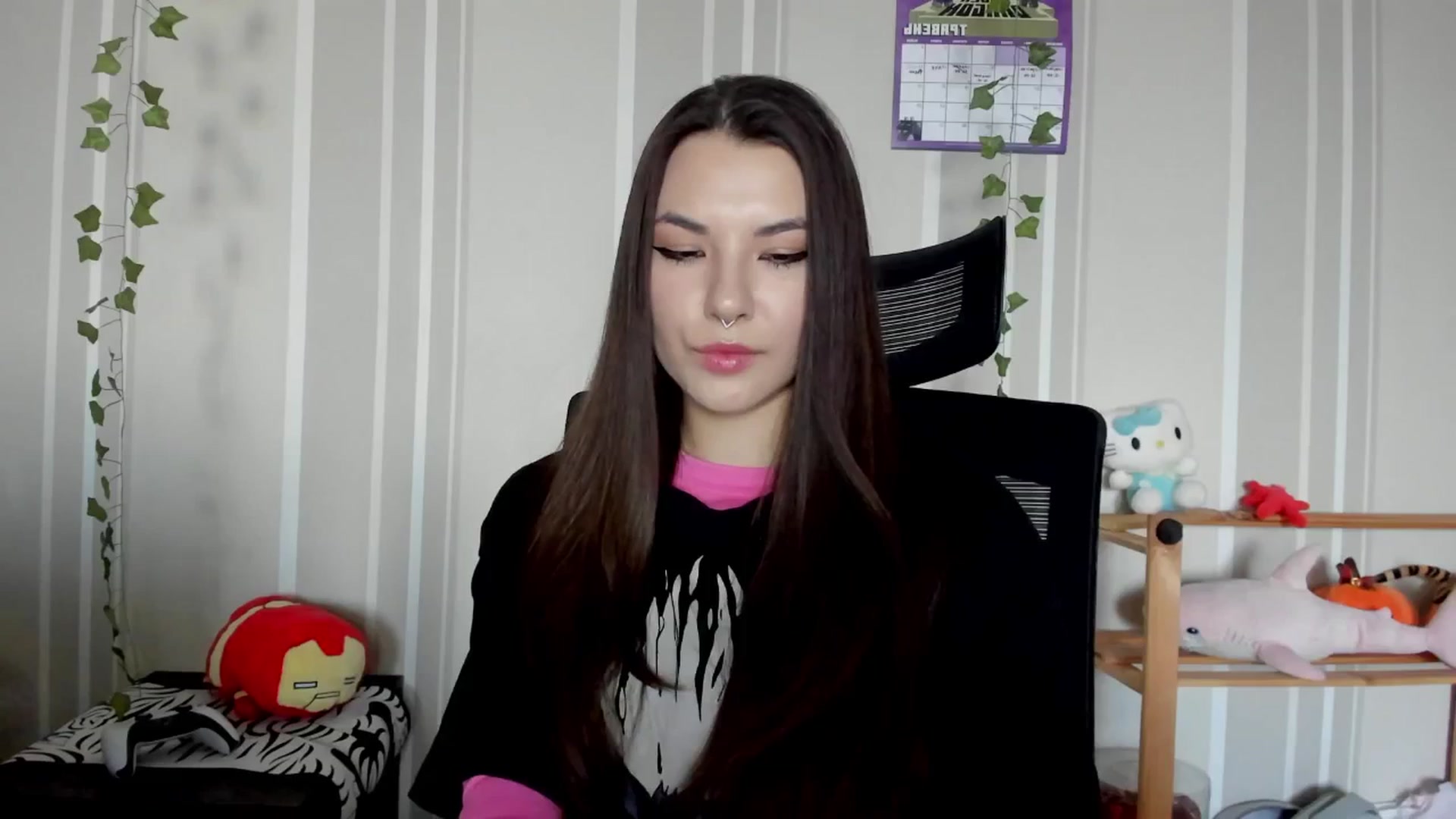 Gallery image thumbnail from AmnesiaGirl1's myfreecams stream on, 05/14/2025, 17:10 image 1 of 20