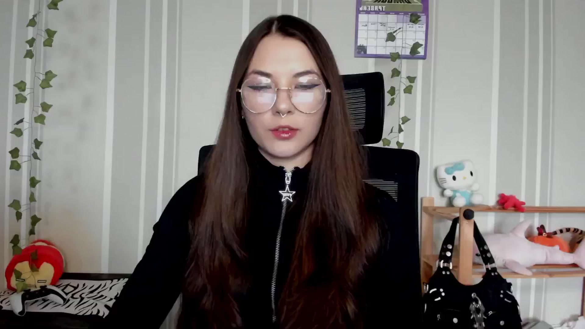 Gallery image thumbnail from AmnesiaGirl1's myfreecams stream on, 05/15/2025, 14:53 image 11 of 20